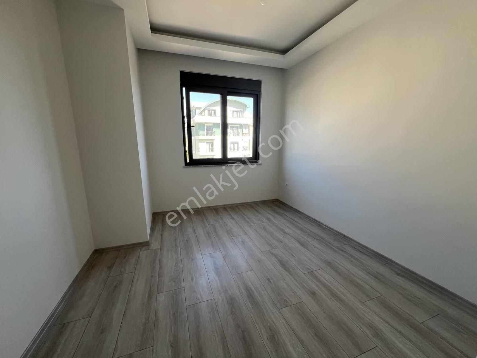 Alanya Çılaklı Da Cadde Üzeri Havuzlu Satılık 2+1 Daire - Görsel 14