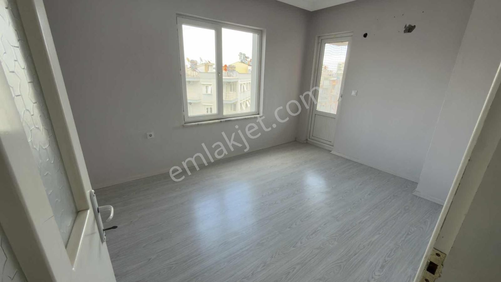 Yenigünde Site İçerisinde 3+1 Asansörlü - Görsel 9