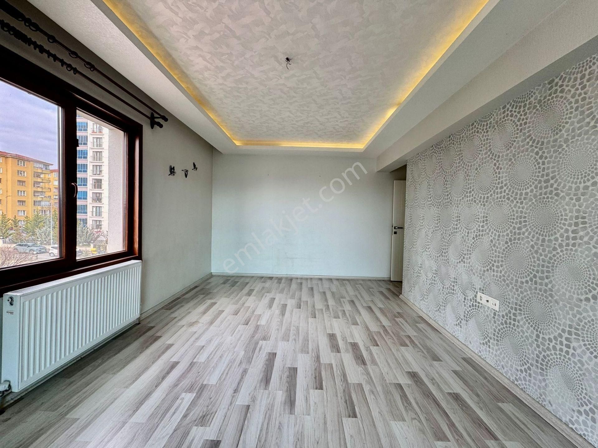 Kalecik Emlak'tan Lüx Sitede Çift Banyolu Merkezi Sistem Full Yapılı 4+1 - Görsel 12