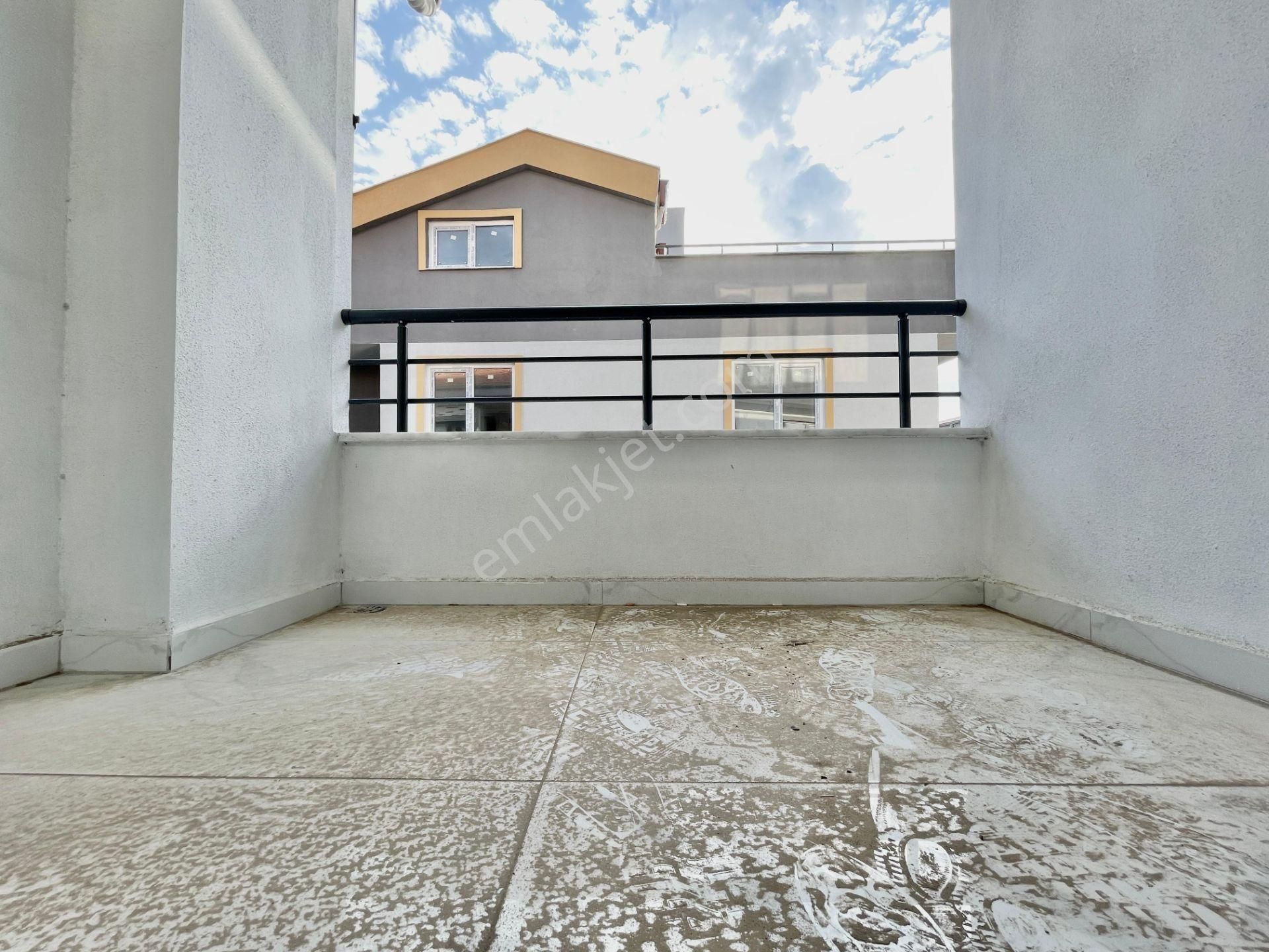 Berkay Demirel'den Akçayda Ön Cephe Sıfır Doğalgazlı 3+1 Dubleks - Görsel 10