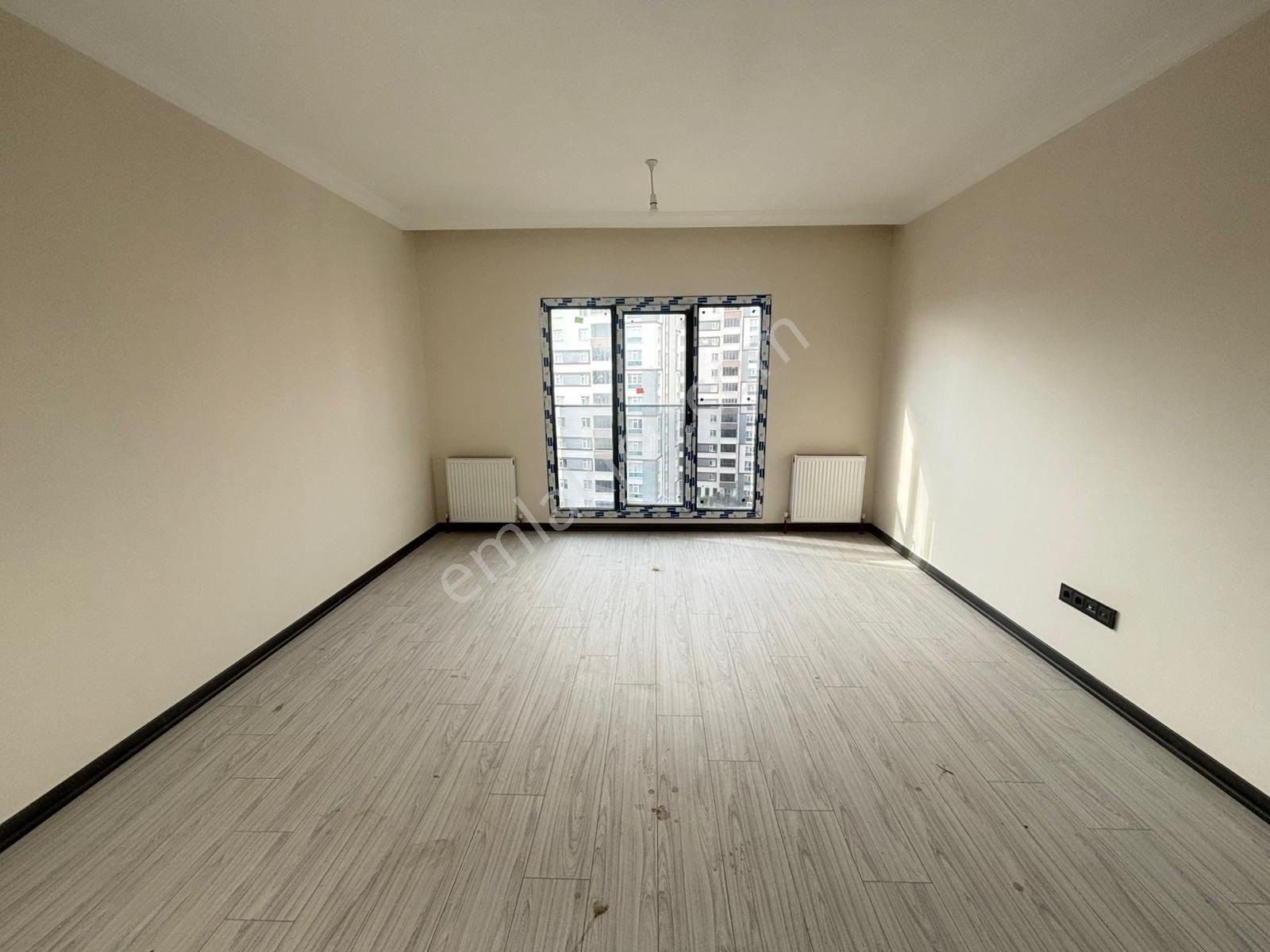 Yeni Hayat Kirazlı Sitesinde Kiralık Ebeveyn Banyolu Sıfır 3+1 Daire. - Görsel 2