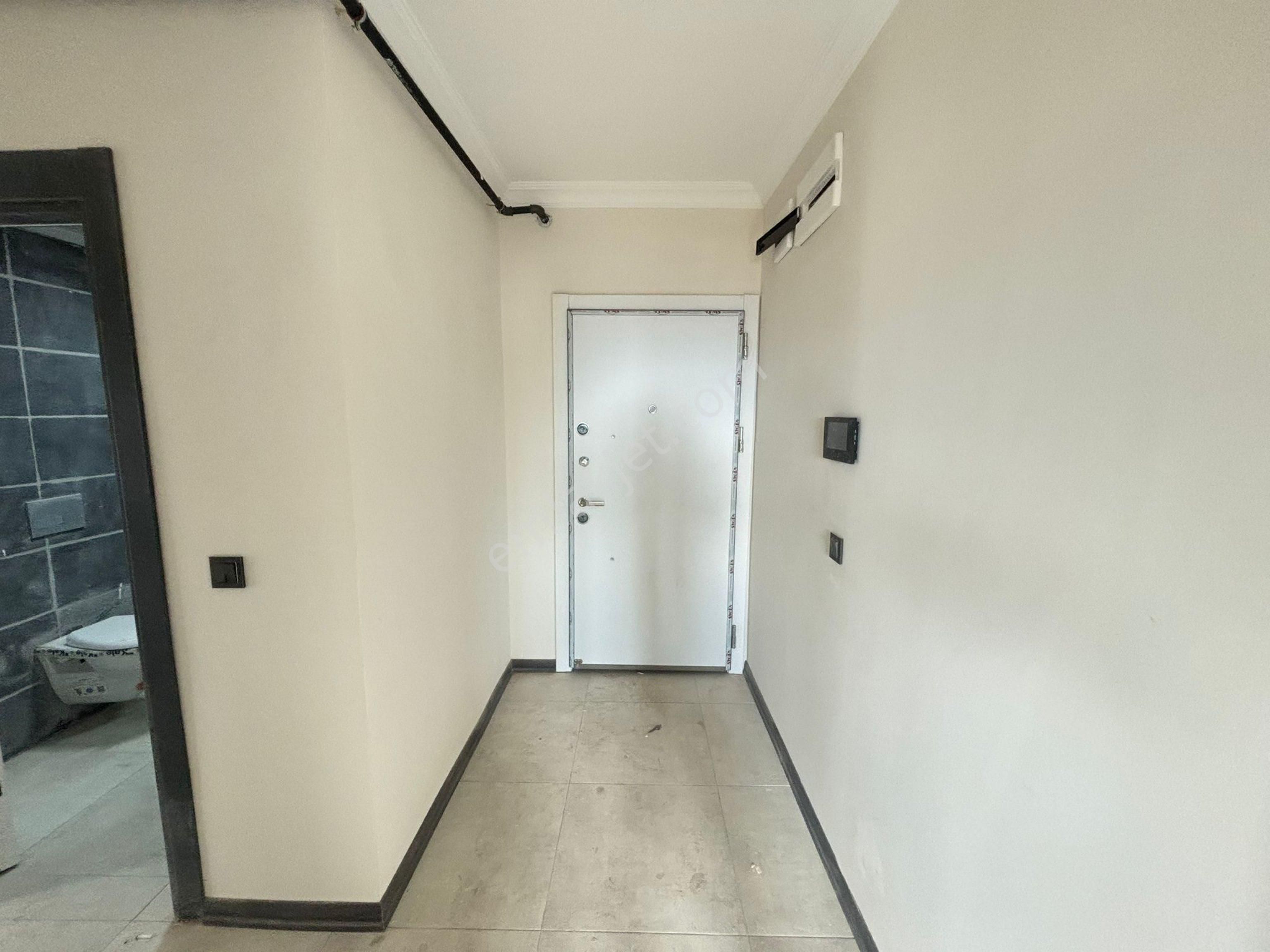 Yeni Hayat Kirazlı Sitesinde Kiralık Ebeveyn Banyolu Sıfır 3+1 Daire. - Görsel 8