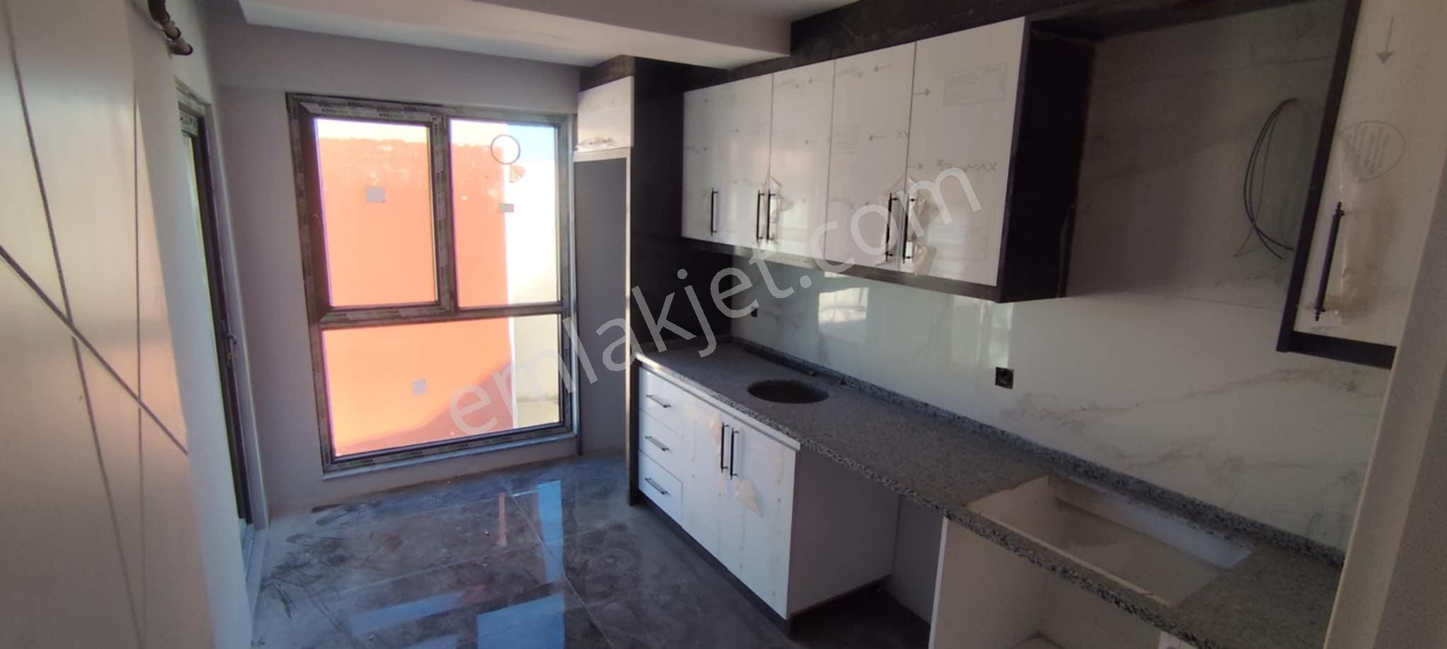 İlbadı Mahallesinde Cadde Üzerinde Sıfır Yerden Isıtma 2+1/95 M2 Daire 2.900.000 Tl !!! - Görsel 5