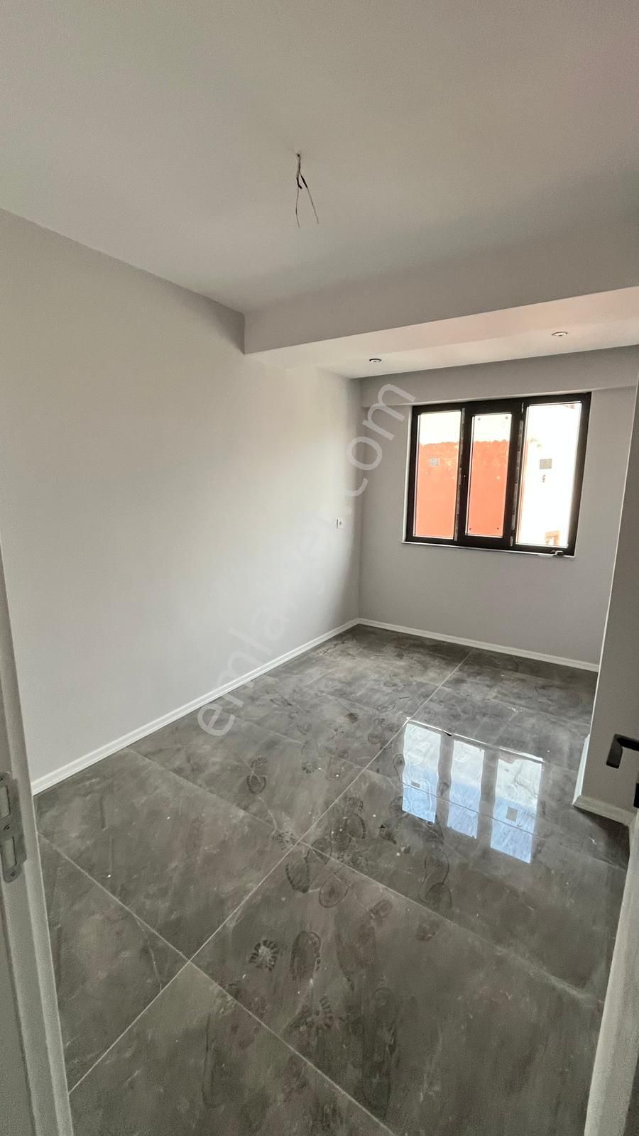 İlbadı Mahallesinde Cadde Üzerinde Sıfır Yerden Isıtma 2+1/95 M2 Daire 2.900.000 Tl !!! - Görsel 10