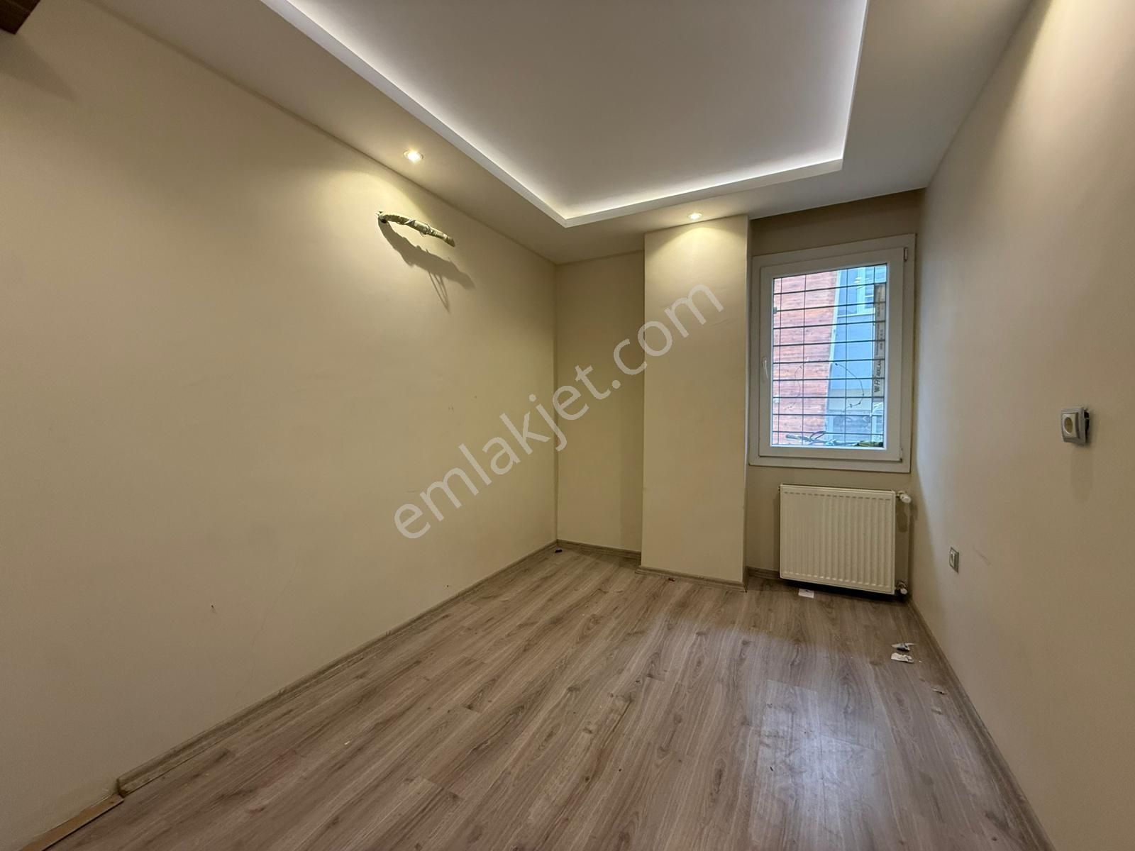Karslılar'da 2 Katlı Apt/10 Yaş/2+1/kombi/ankastre/70 M2 Bahçeli - Görsel 15