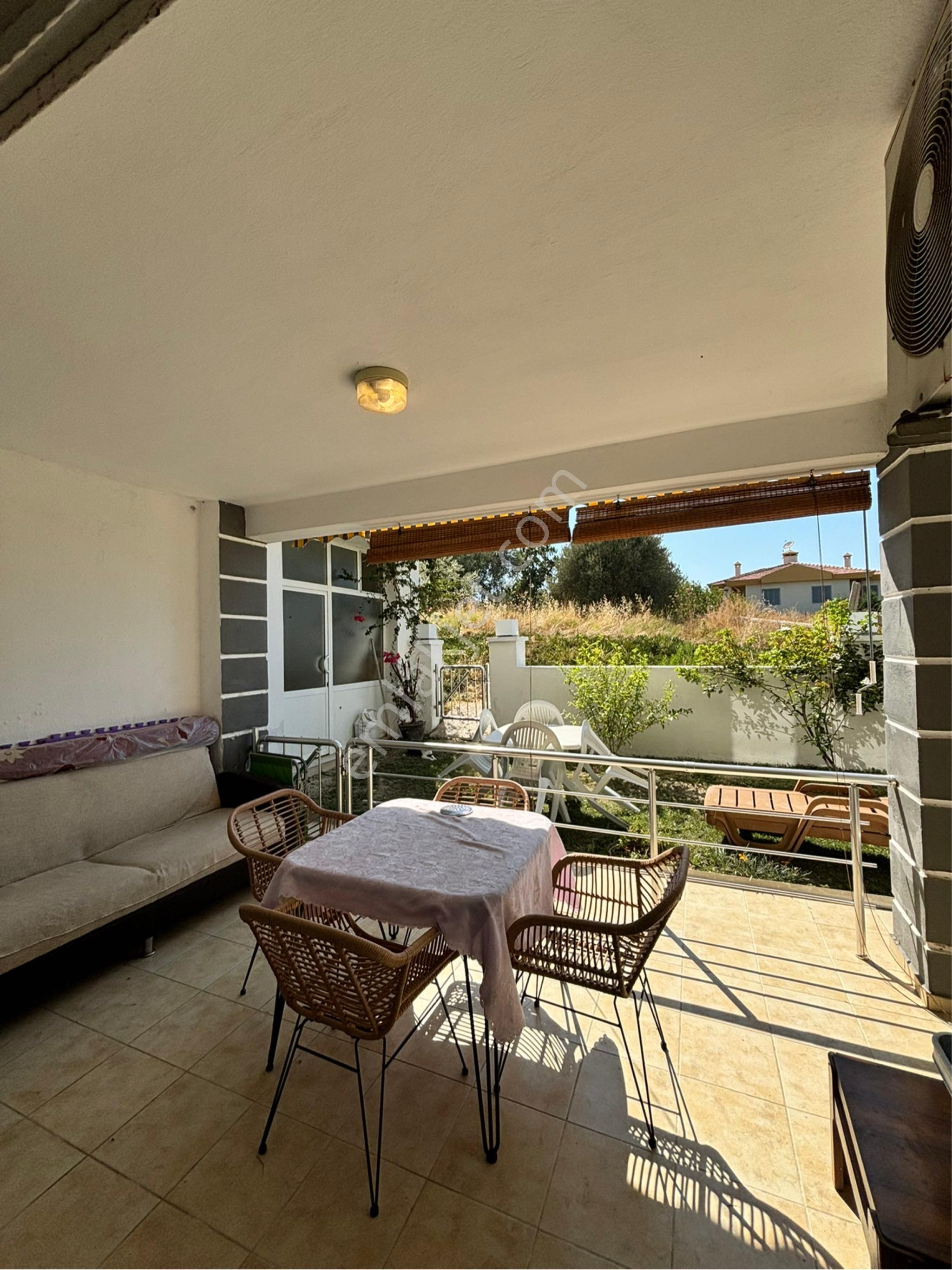 Kuşadası’nda Kadınlar Plajına 150 Metre Mesafede 2+1 Bahçe Katı Fırsat Daire! - Görsel 22