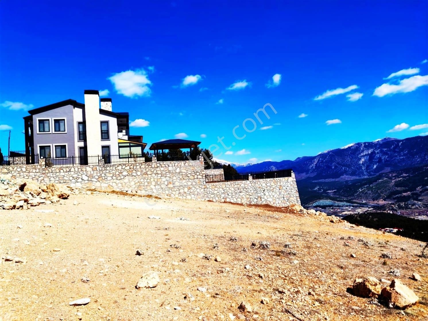 Kar Emlaktan Yenikonacık Bozkırlı Mevkiinde Uç 1 Dönüm Satılık Arsa - Görsel 27