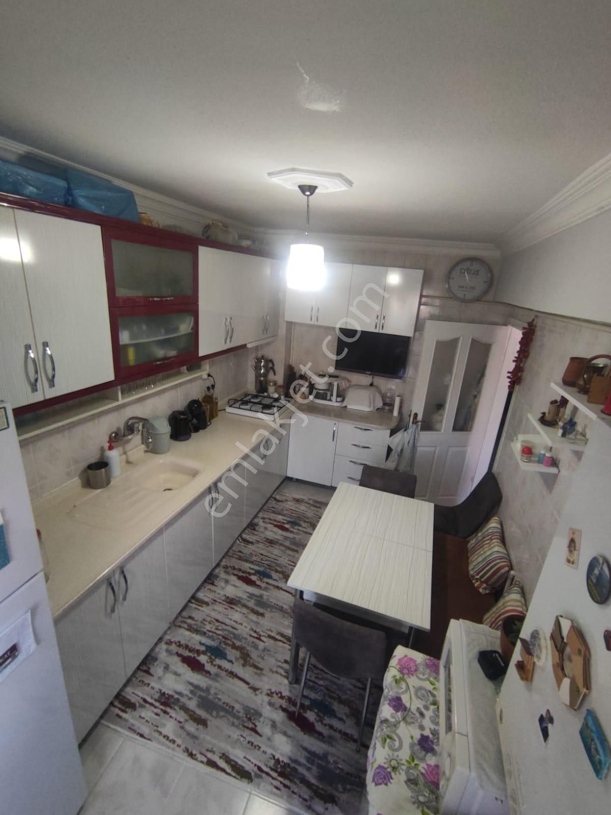 Hayal^den Malazgirt Mh^de Ön Cp. Bağımsız 3+1merkezi Konumda Fırsat Daire ! - Görsel 2