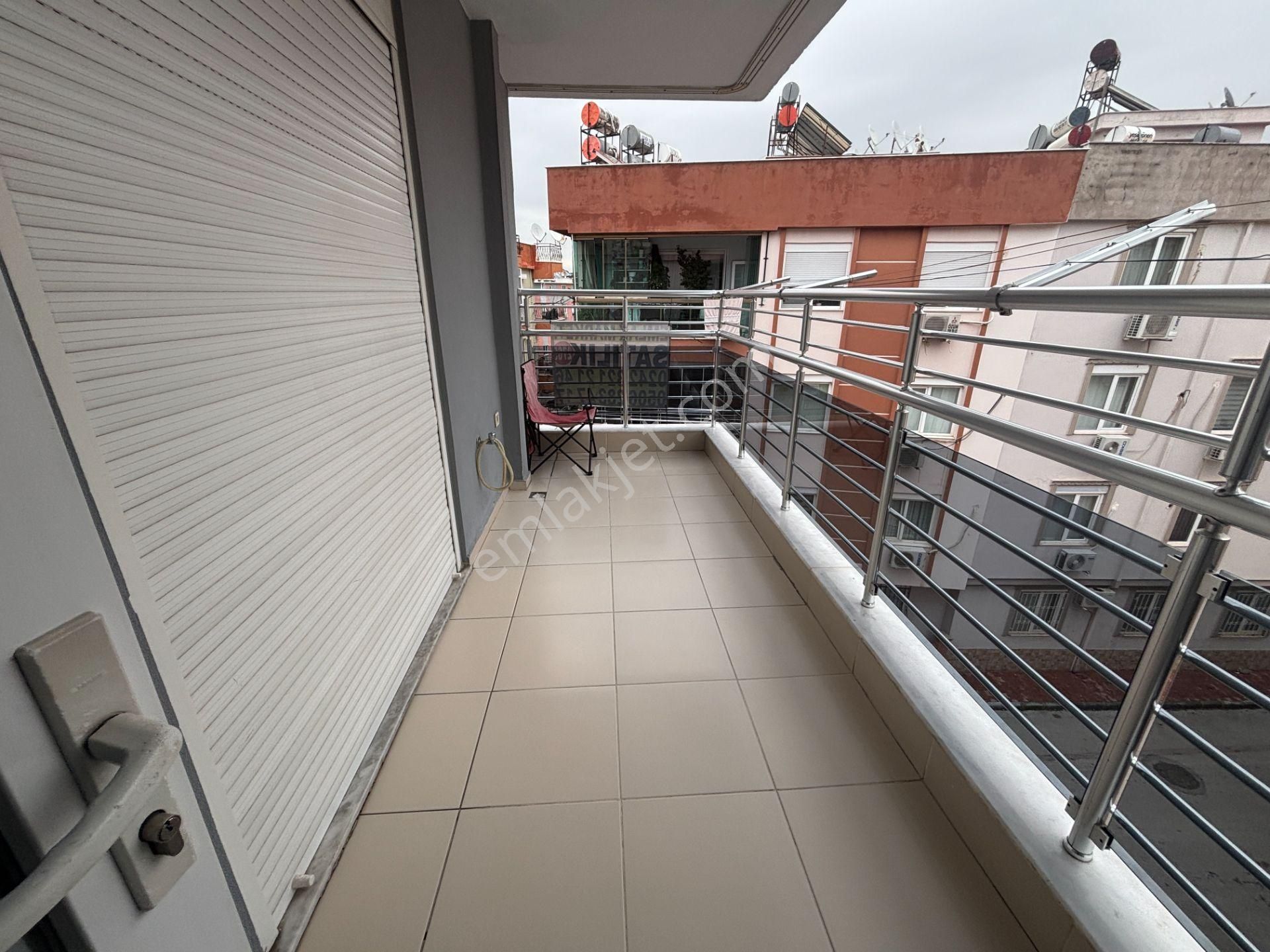 Şehrin Merkezinde Doğalgazlı Çok Geniş Ferah Dubleks - Görsel 25