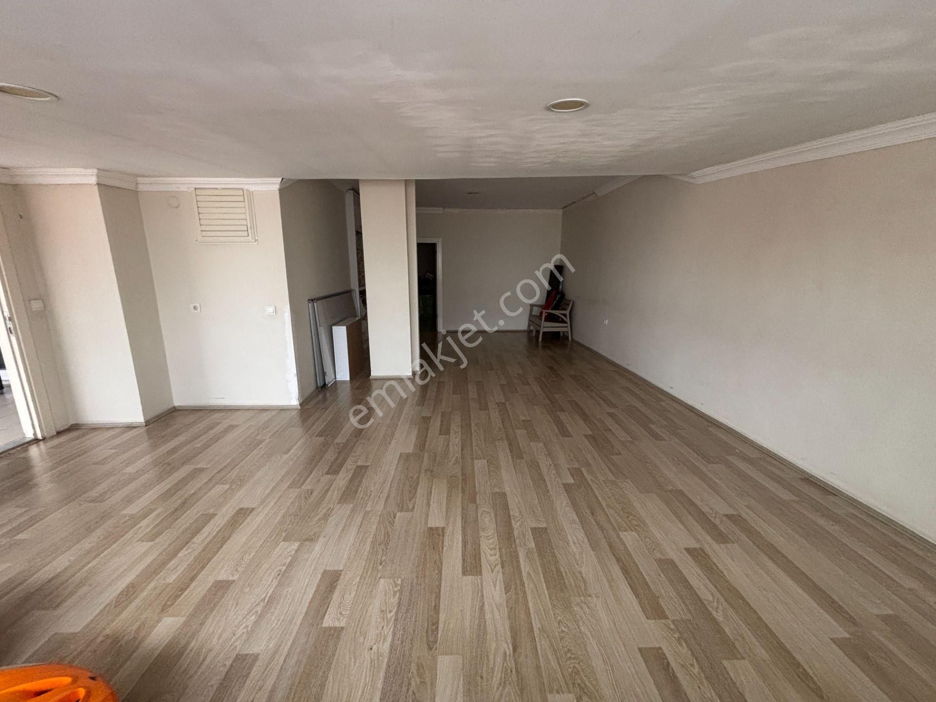 Şehrin Merkezinde Doğalgazlı Çok Geniş Ferah Dubleks - Görsel 18