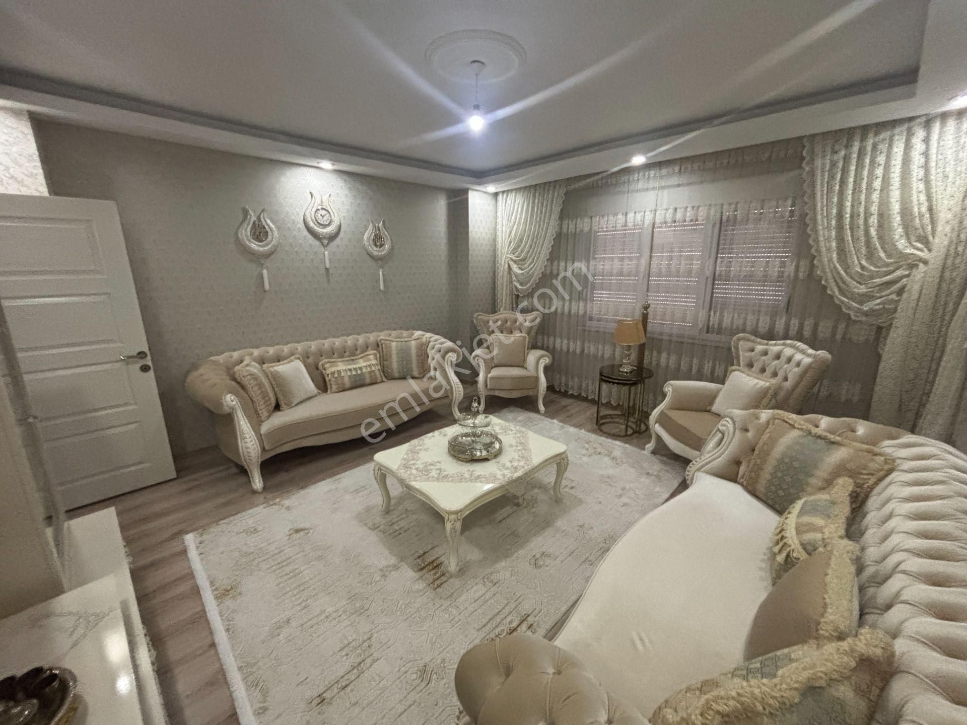 Şehrin Merkezinde Doğalgazlı Çok Geniş Ferah Dubleks - Görsel 2