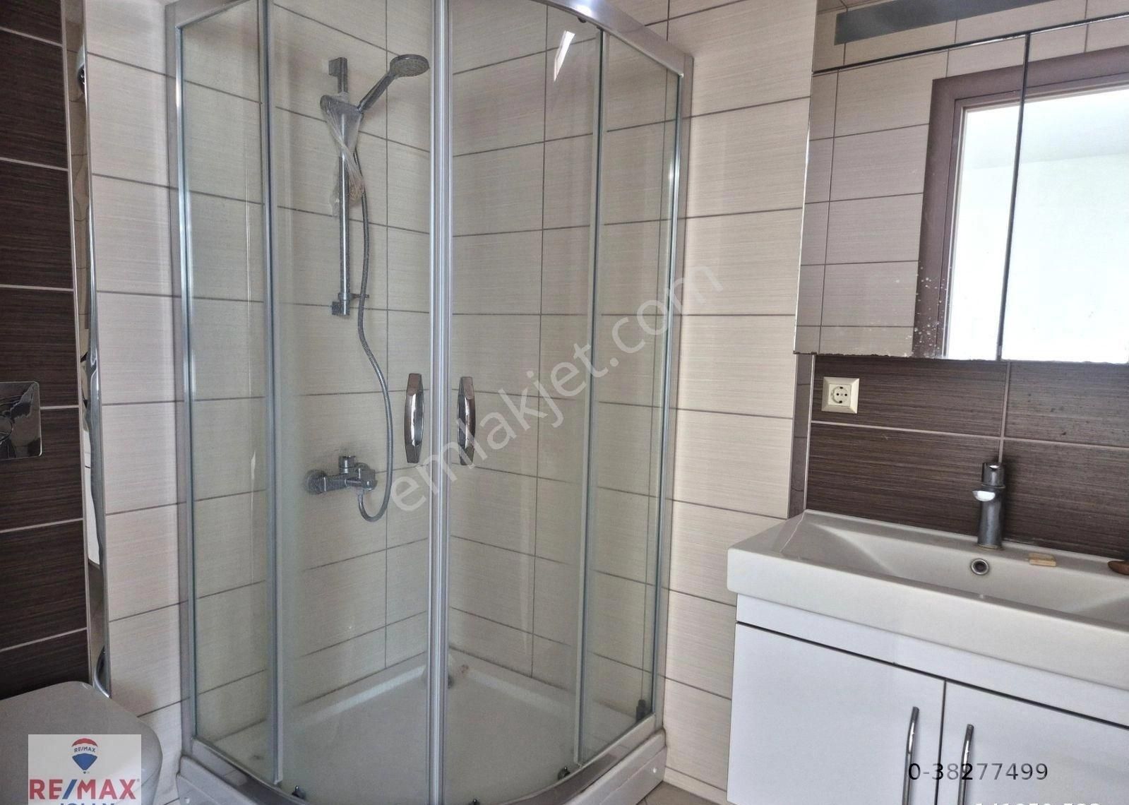 İzmir Bayraklı Manavkuyu Mah. En Prestijli Sitesinde Geniş 3+1 Kiralık Daire - Görsel 17