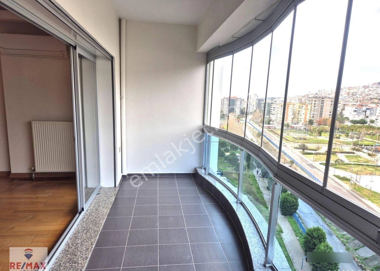 İzmir Bayraklı Manavkuyu Mah. En Prestijli Sitesinde Geniş 3+1 Kiralık Daire - Görsel 34