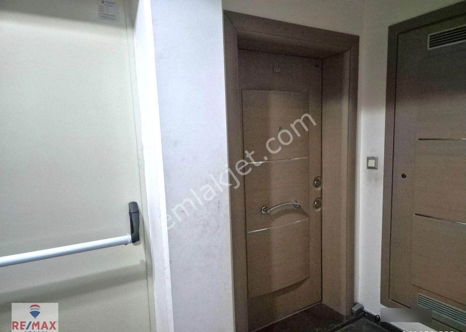 İzmir Bayraklı Manavkuyu Mah. En Prestijli Sitesinde Geniş 3+1 Kiralık Daire - Görsel 27