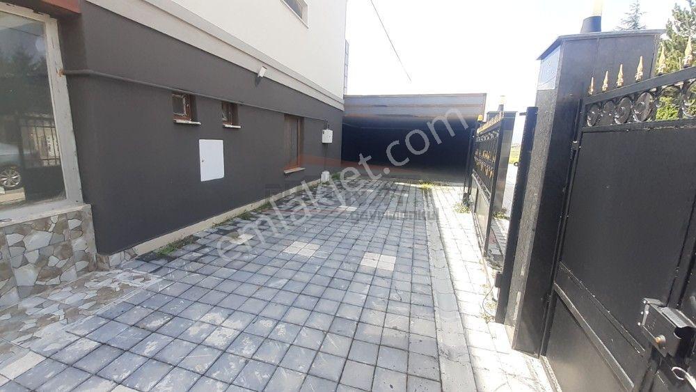 Güvenay - Çorum Buharaevler 5. Cadde Arkası Satılık Serbest Lüks Villa - Görsel 8