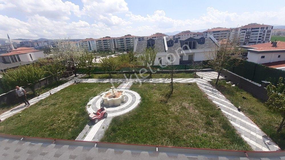 Güvenay - Çorum Buharaevler 5. Cadde Arkası Satılık Serbest Lüks Villa - Görsel 35