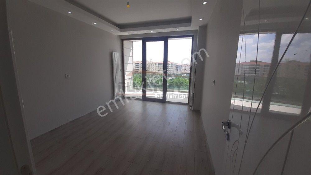 Güvenay - Çorum Buharaevler 5. Cadde Arkası Satılık Serbest Lüks Villa - Görsel 40
