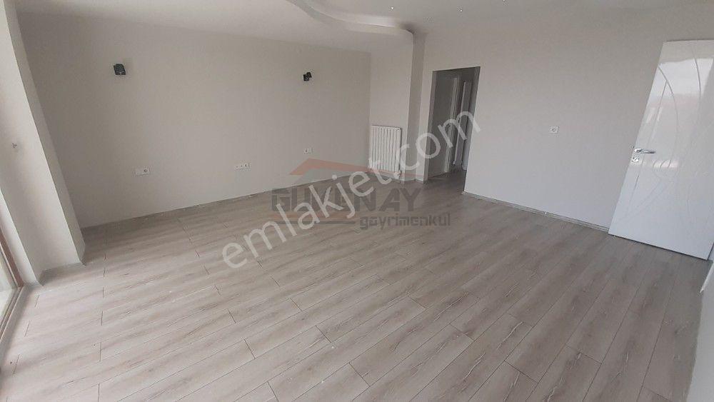 Güvenay - Çorum Buharaevler 5. Cadde Arkası Satılık Serbest Lüks Villa - Görsel 28