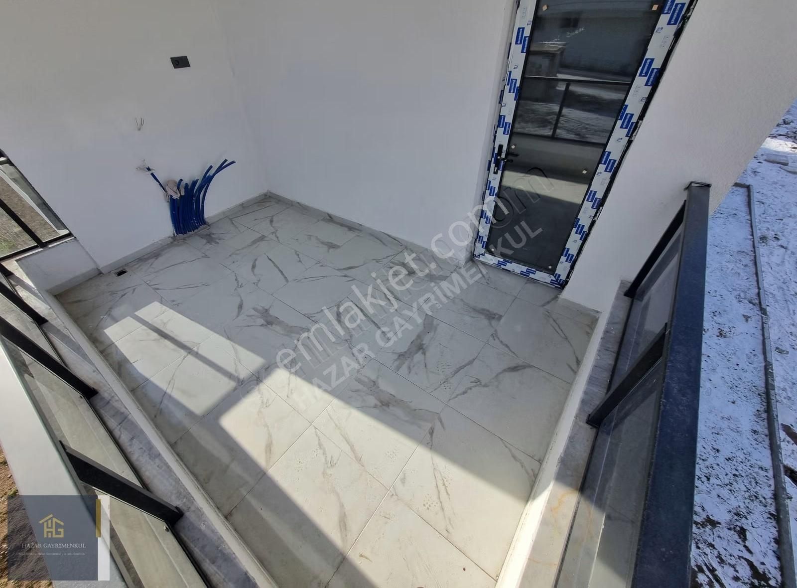 Hazardan--acil--park Cepheli Kombi Petek Cam Balkon Lüx 3+1