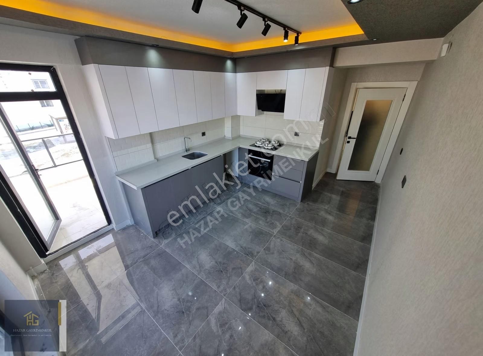 Hazardan--acil--park Cepheli Kombi Petek Cam Balkon Lüx 3+1 - Görsel 18