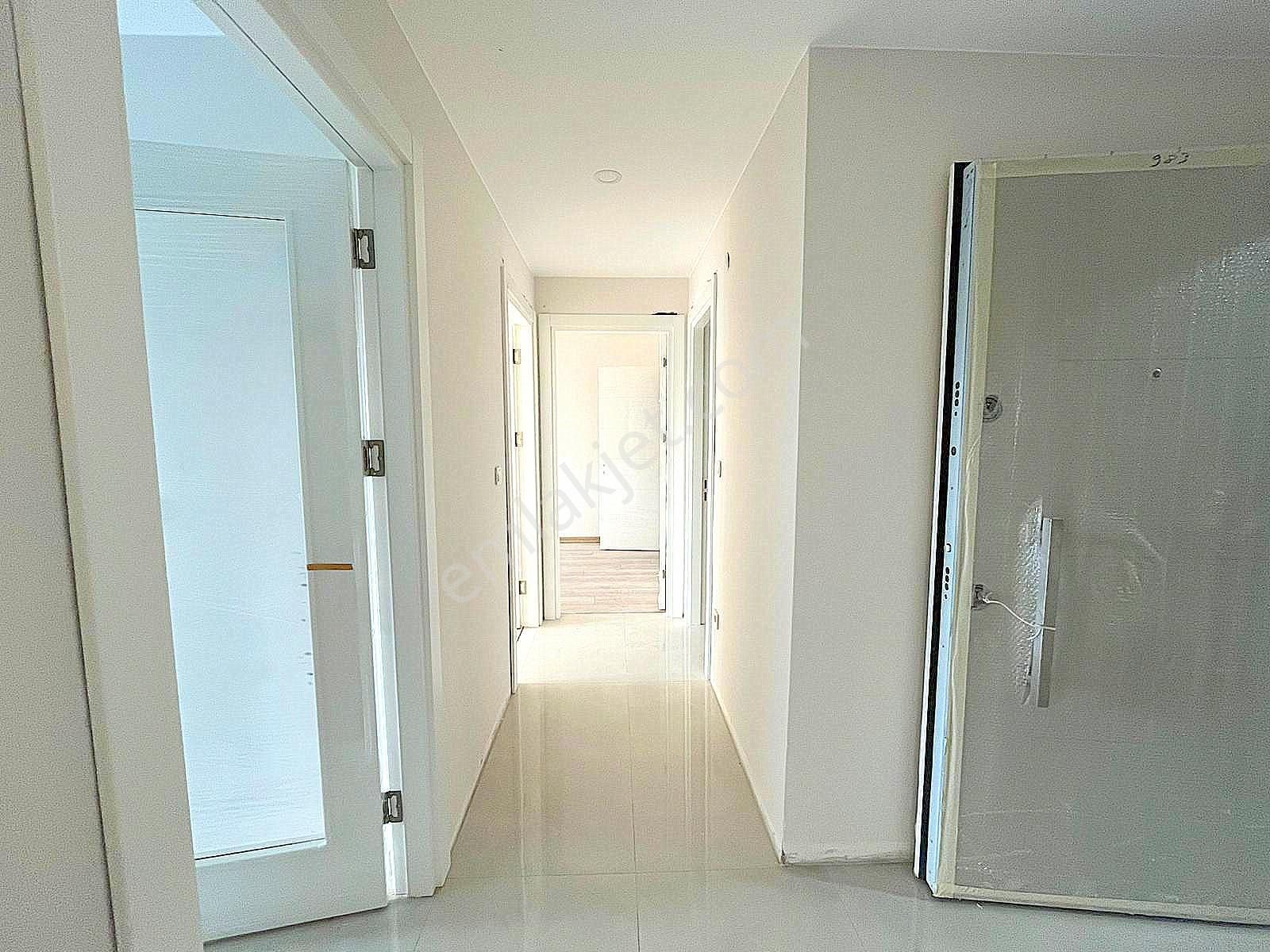 ▃birikim▃küçükyalı'da 4.katta Ebeveyn Banyolu Ön Cephe Sıfır 2+1 - Görsel 18