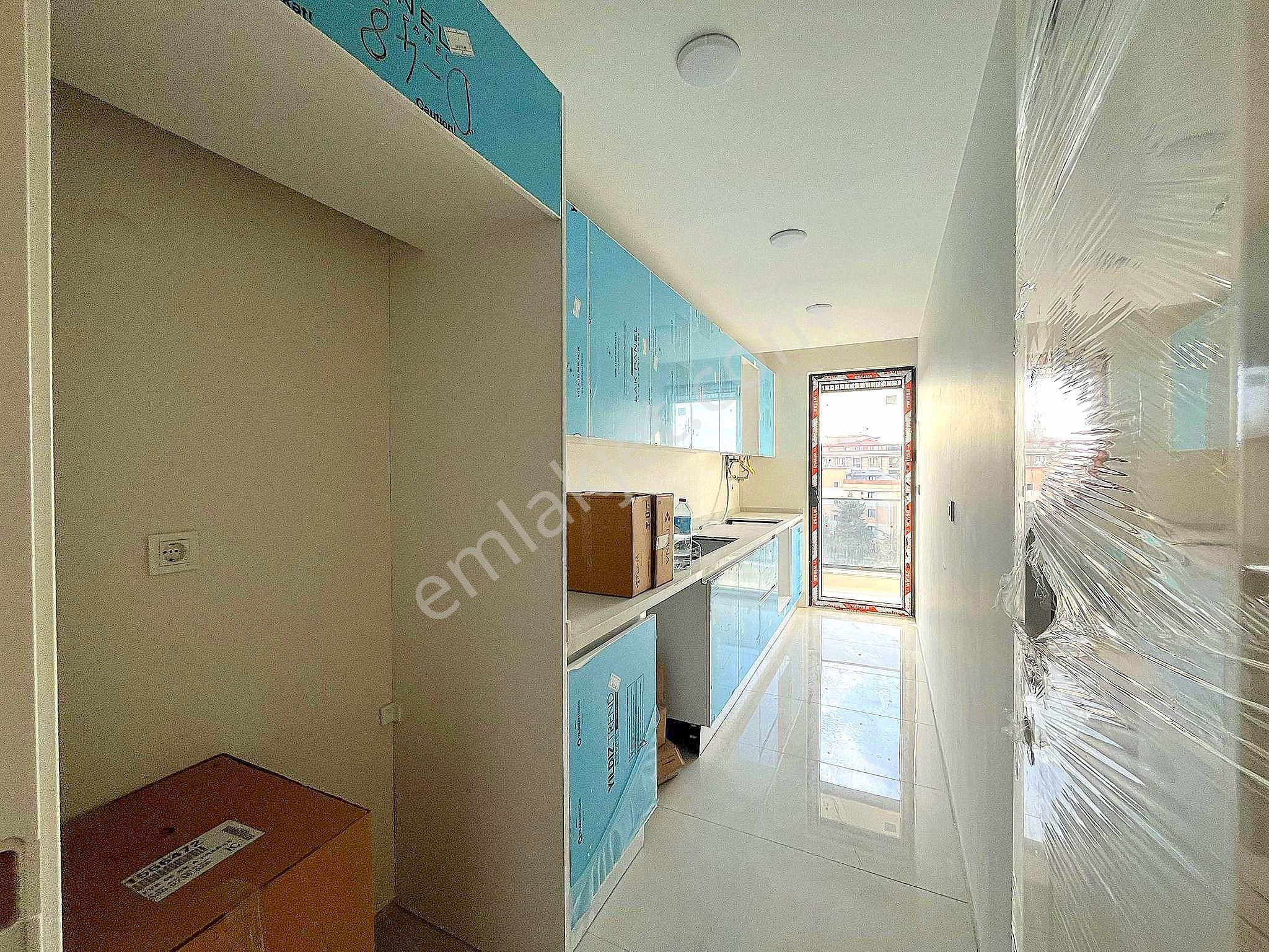 ▃birikim▃küçükyalı'da 4.katta Ebeveyn Banyolu Ön Cephe Sıfır 2+1 - Görsel 8