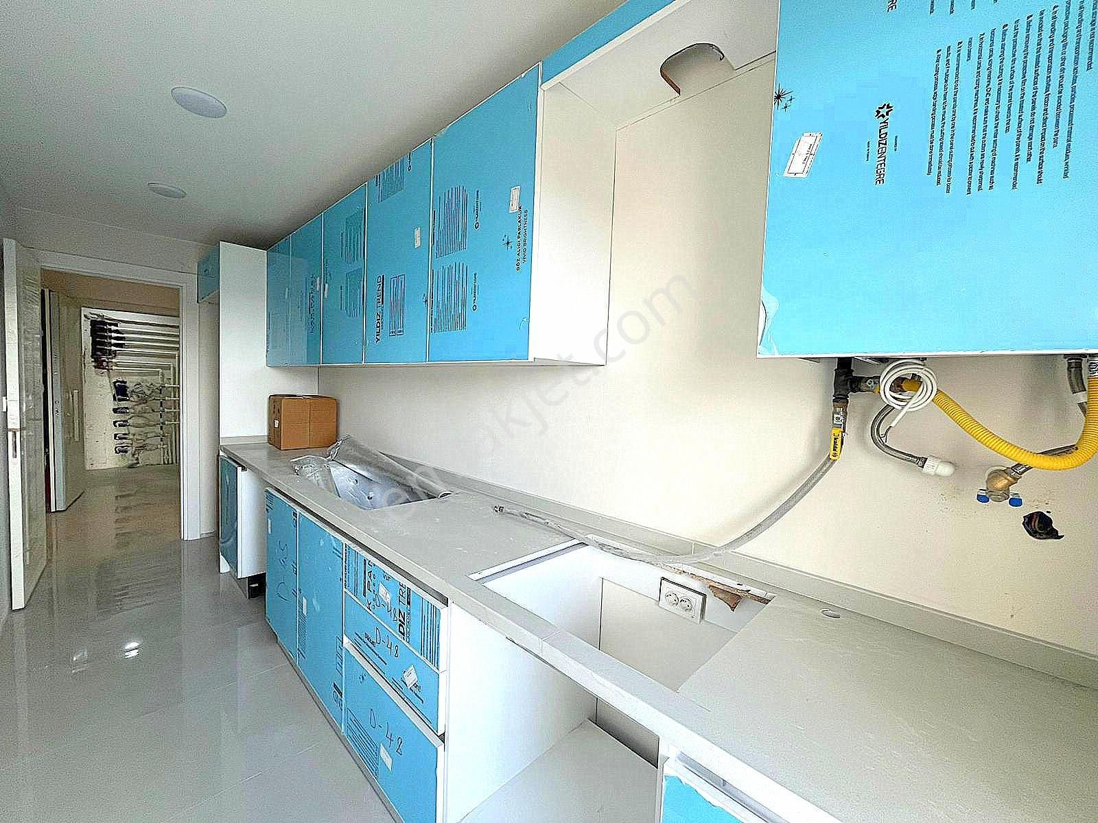 ▃birikim▃küçükyalı'da 4.katta Ebeveyn Banyolu Ön Cephe Sıfır 2+1 - Görsel 9