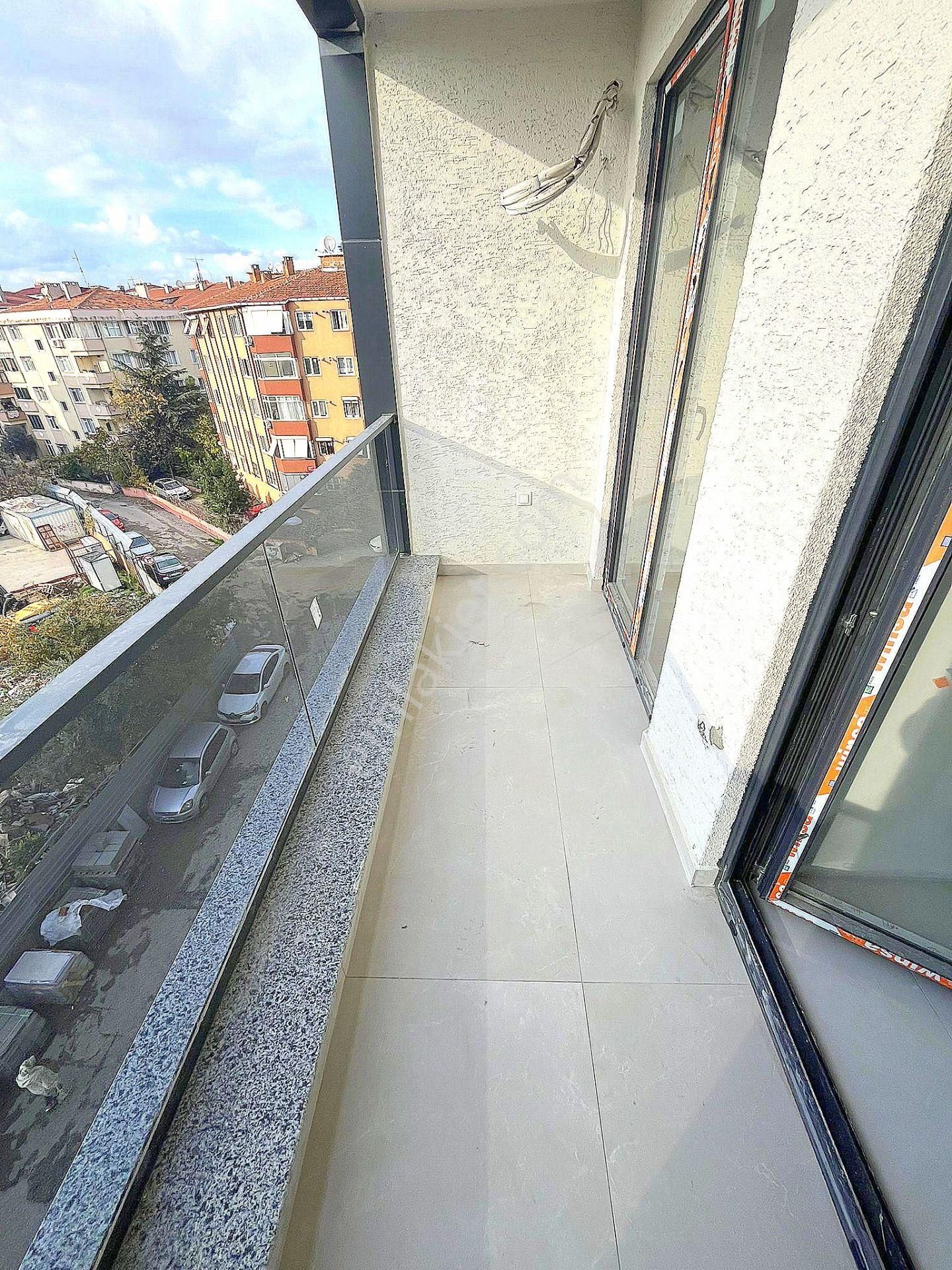 ▃birikim▃küçükyalı'da 4.katta Ebeveyn Banyolu Ön Cephe Sıfır 2+1 - Görsel 10