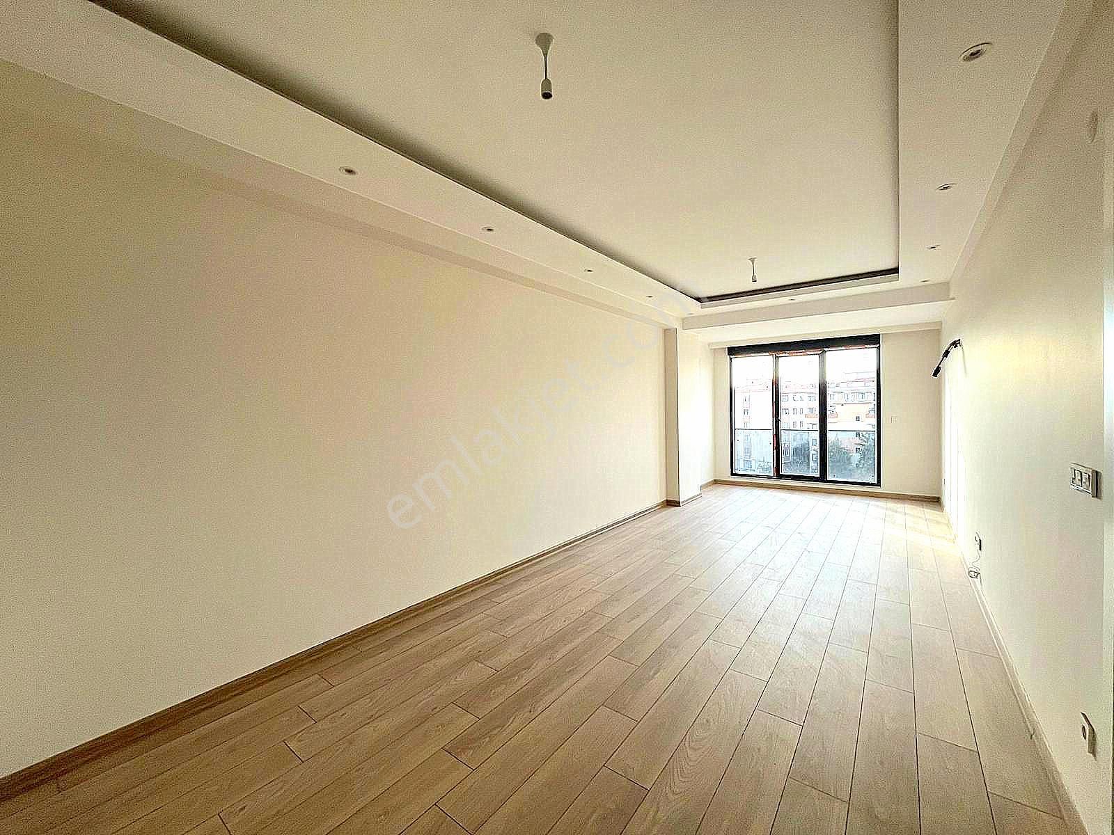 ▃birikim▃küçükyalı'da 4.katta Ebeveyn Banyolu Ön Cephe Sıfır 2+1 - Görsel 4