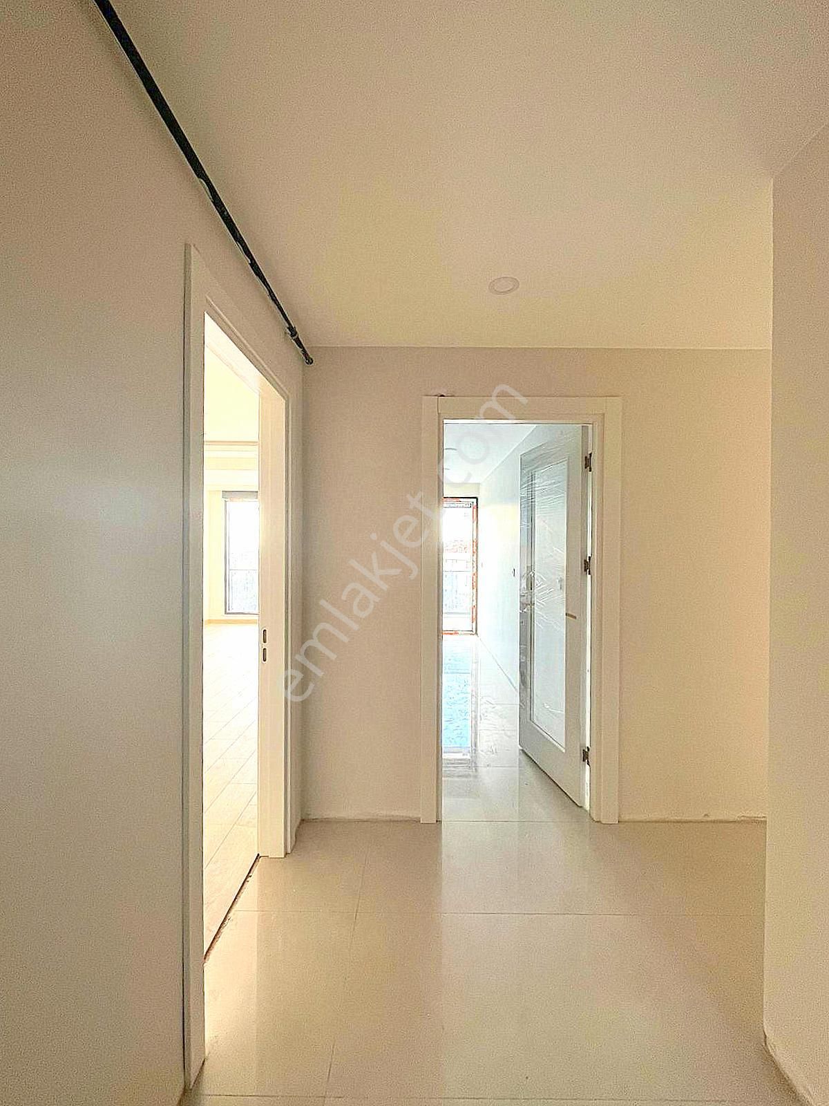 ▃birikim▃küçükyalı'da 4.katta Ebeveyn Banyolu Ön Cephe Sıfır 2+1 - Görsel 6