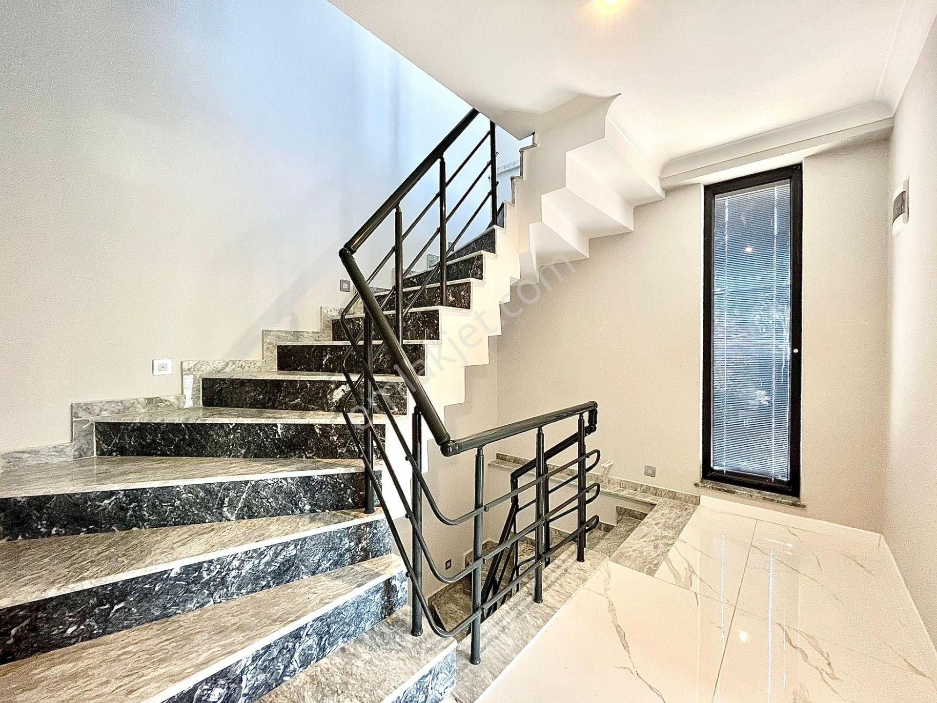 Yükselden Gürede Şahane Manzara Kusursuz İşçilik 3+1 Lüks Villa - Görsel 27