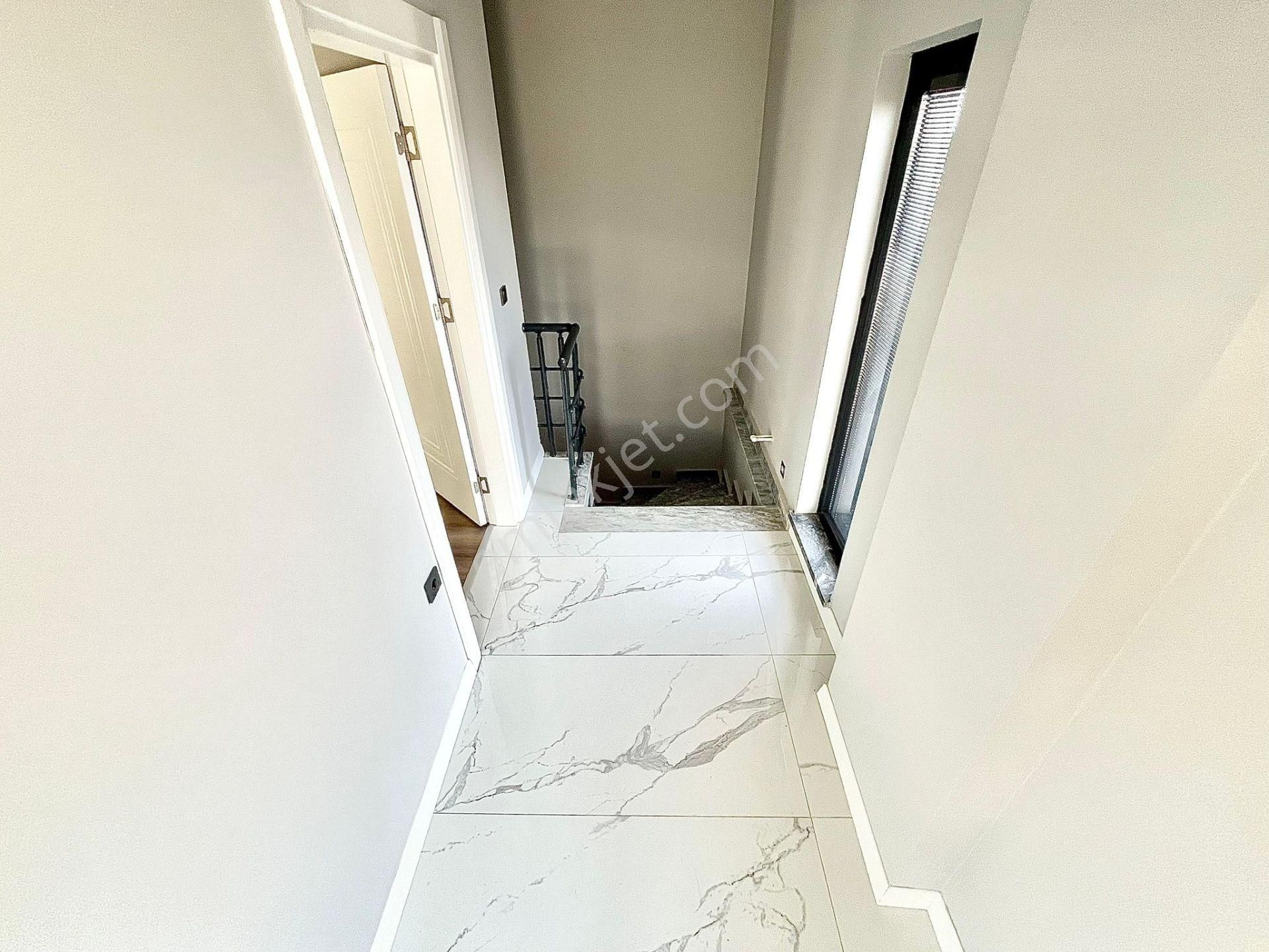 Yükselden Gürede Şahane Manzara Kusursuz İşçilik 3+1 Lüks Villa - Görsel 14