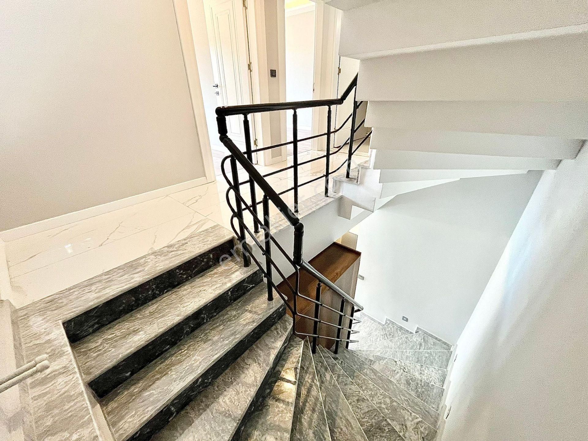 Yükselden Gürede Şahane Manzara Kusursuz İşçilik 3+1 Lüks Villa - Görsel 28