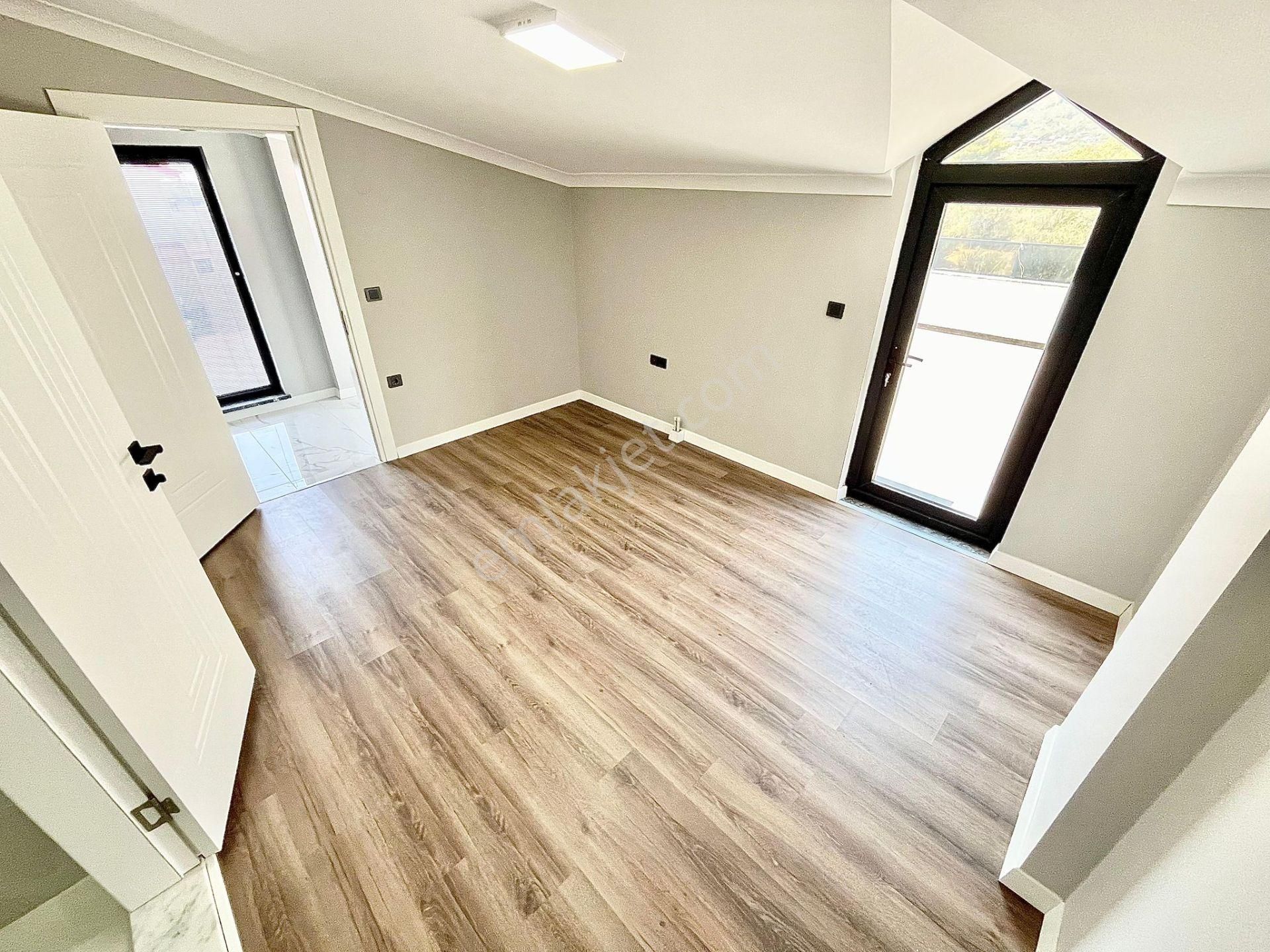 Yükselden Gürede Şahane Manzara Kusursuz İşçilik 3+1 Lüks Villa - Görsel 16