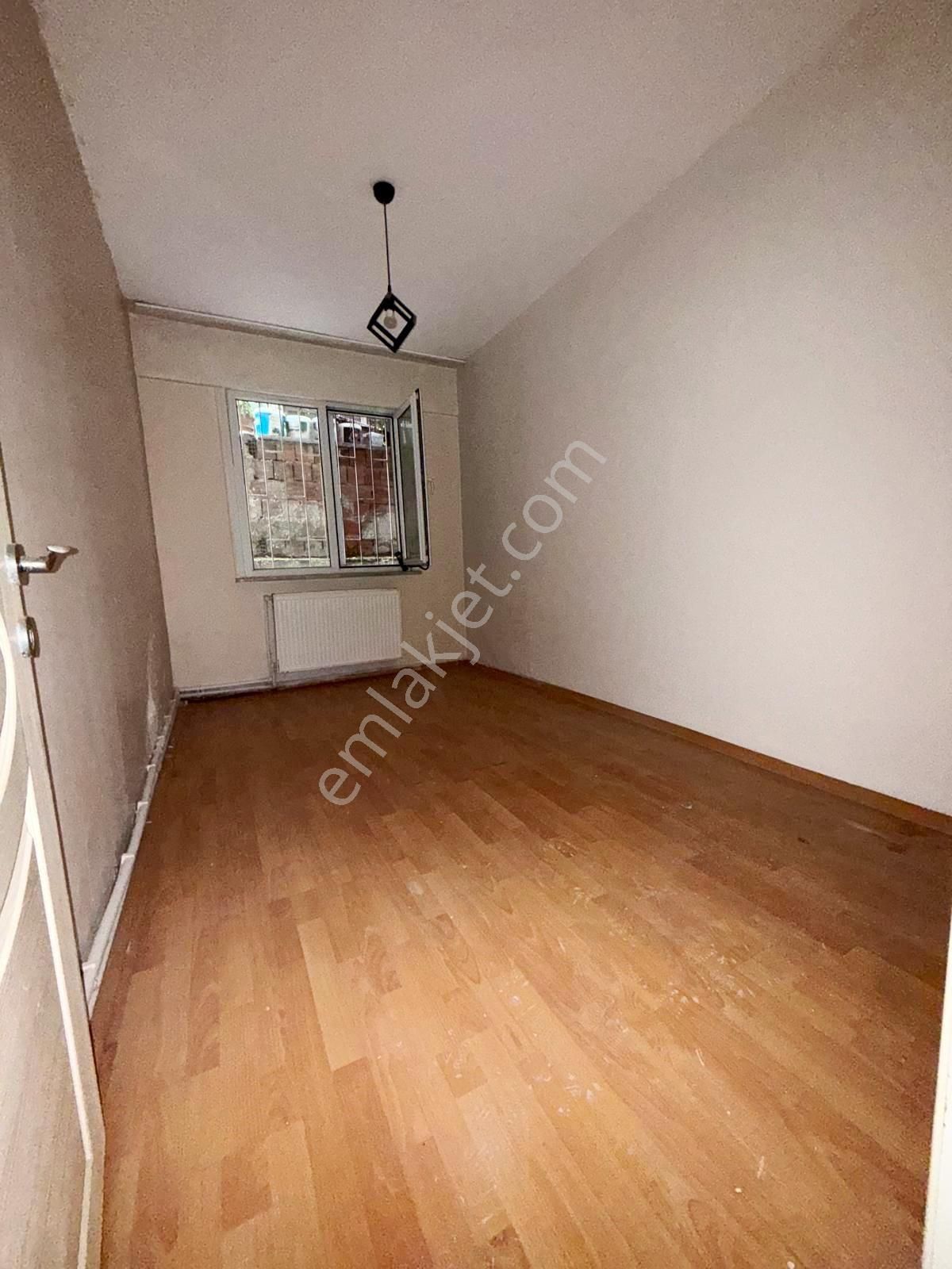 Fatih Emlaktan Mevlana Cami Yakını Satılık 2+1 Bahçekatı Daire - Görsel 4