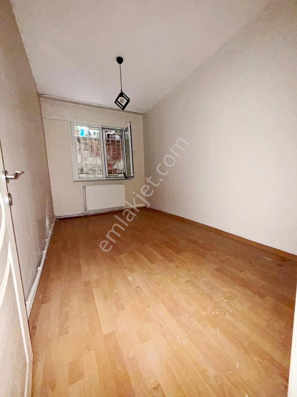 Fatih Emlaktan Mevlana Cami Yakını Satılık 2+1 Bahçekatı Daire - Görsel 4