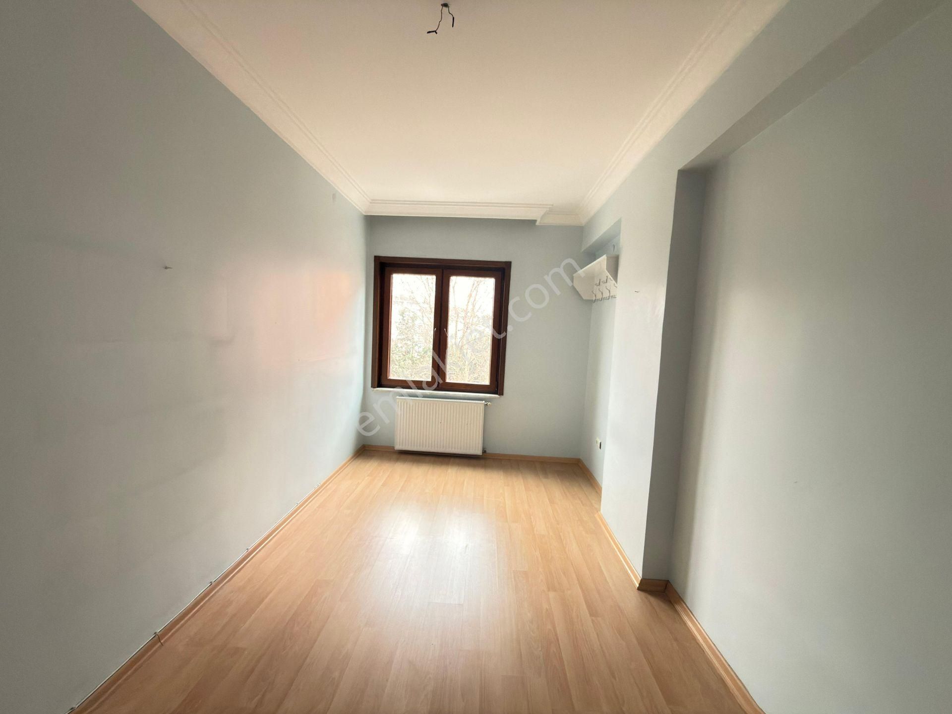 Güvenden Şehrin Göbeğinde 160m² Ara Kat Ön Cephe Satılık 3+1 - Görsel 8