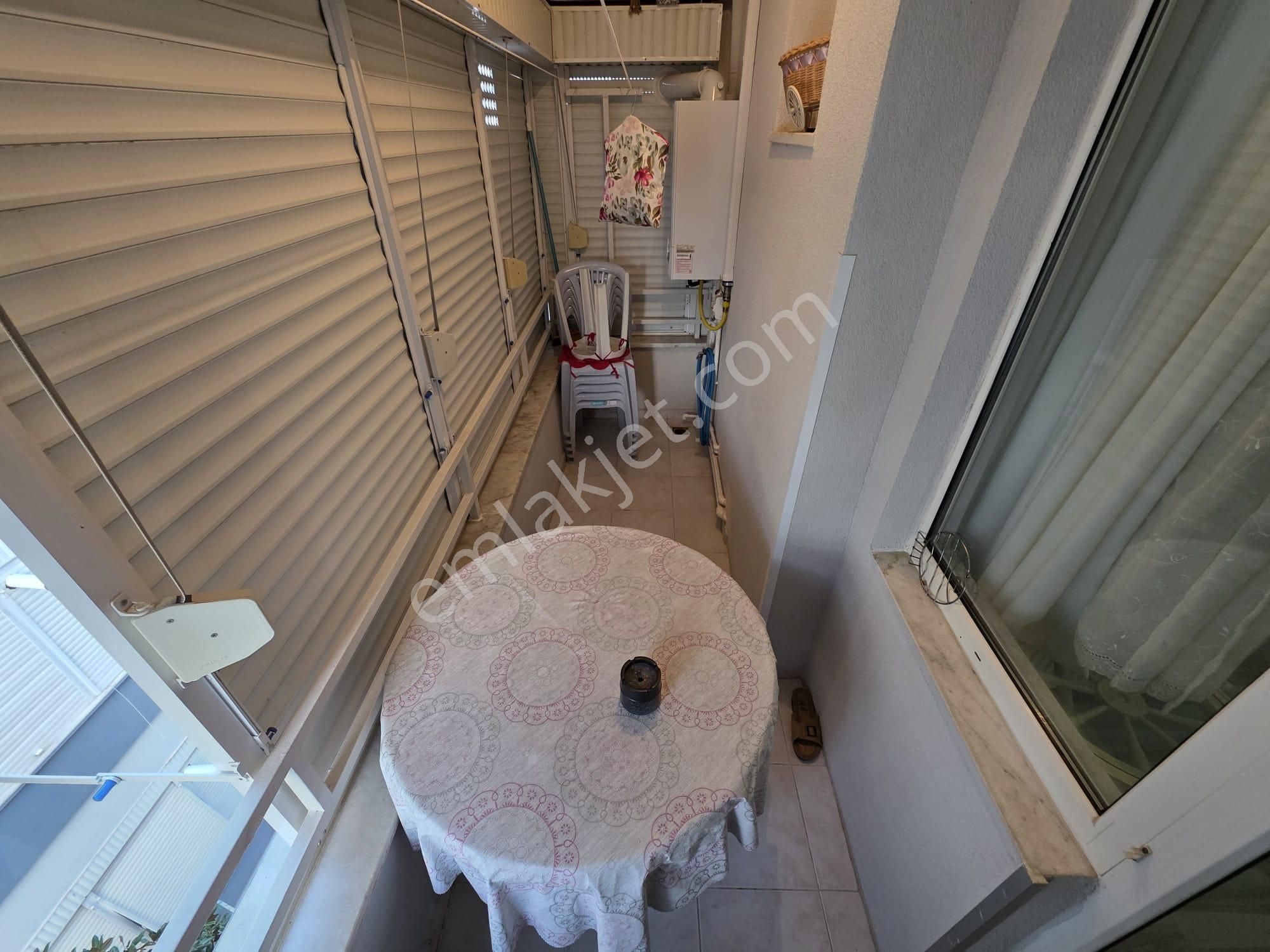 Yetkisi Irmaksudan Altınkumda Asansörlü Garajlı 3+1 Masrafsız Daire - Görsel 13