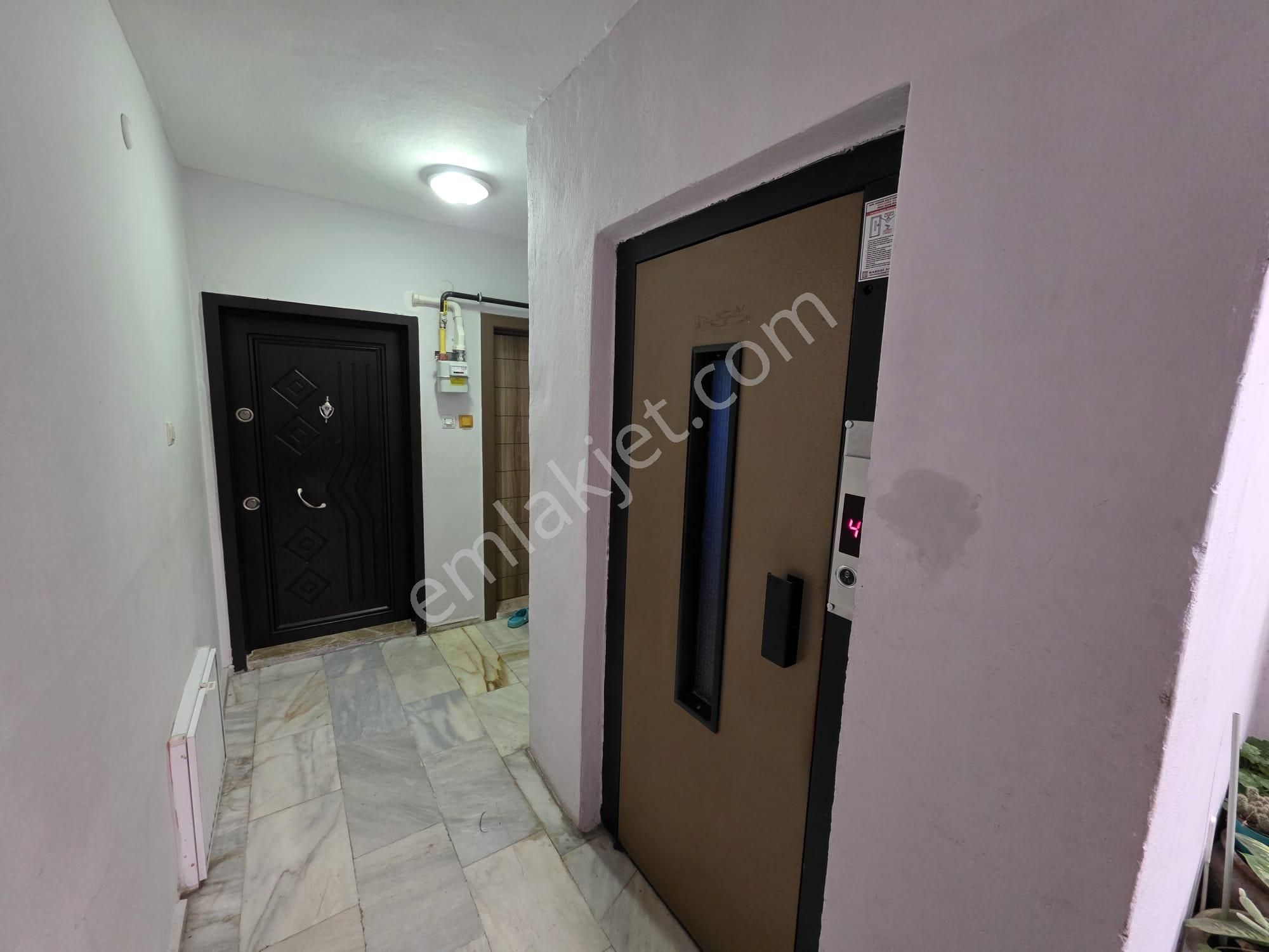 Yetkisi Irmaksudan Altınkumda Asansörlü Garajlı 3+1 Masrafsız Daire - Görsel 9
