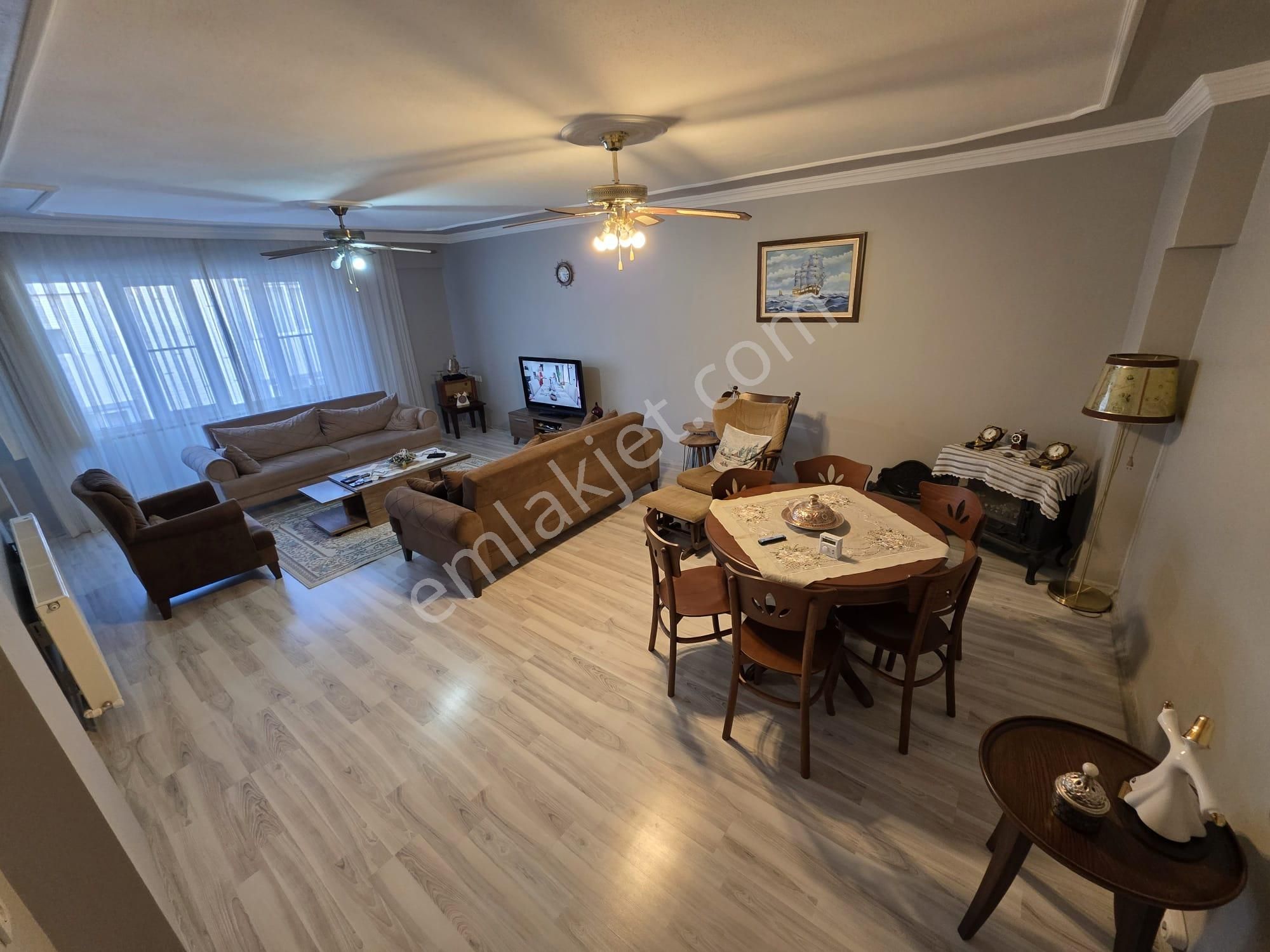 Yetkisi Irmaksudan Altınkumda Asansörlü Garajlı 3+1 Masrafsız Daire - Görsel 17