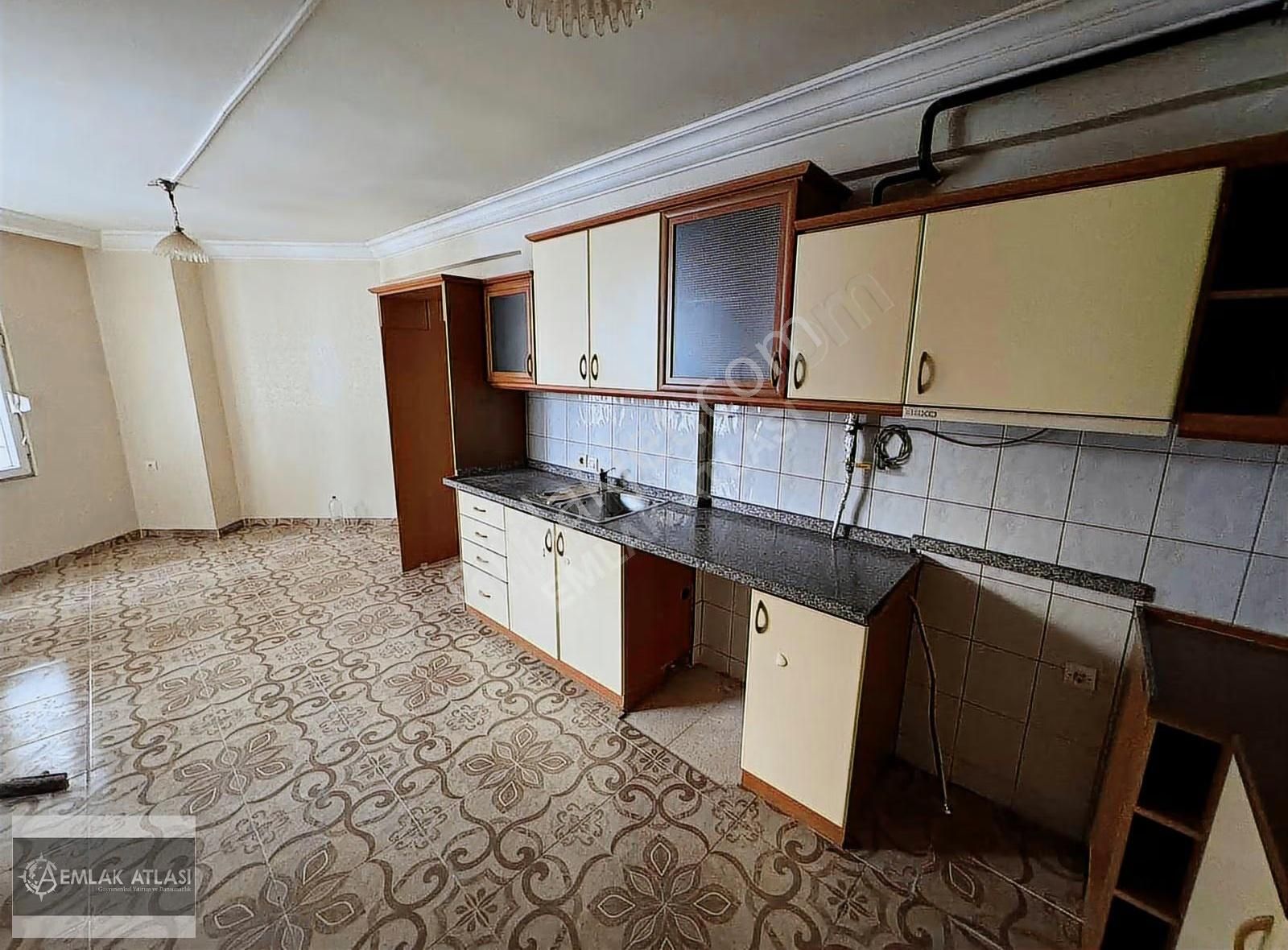 Huzurevlerinde Semt Pazar Batısı | Geniş Oturum 3+1 Kapalı Mutfk - Görsel 3