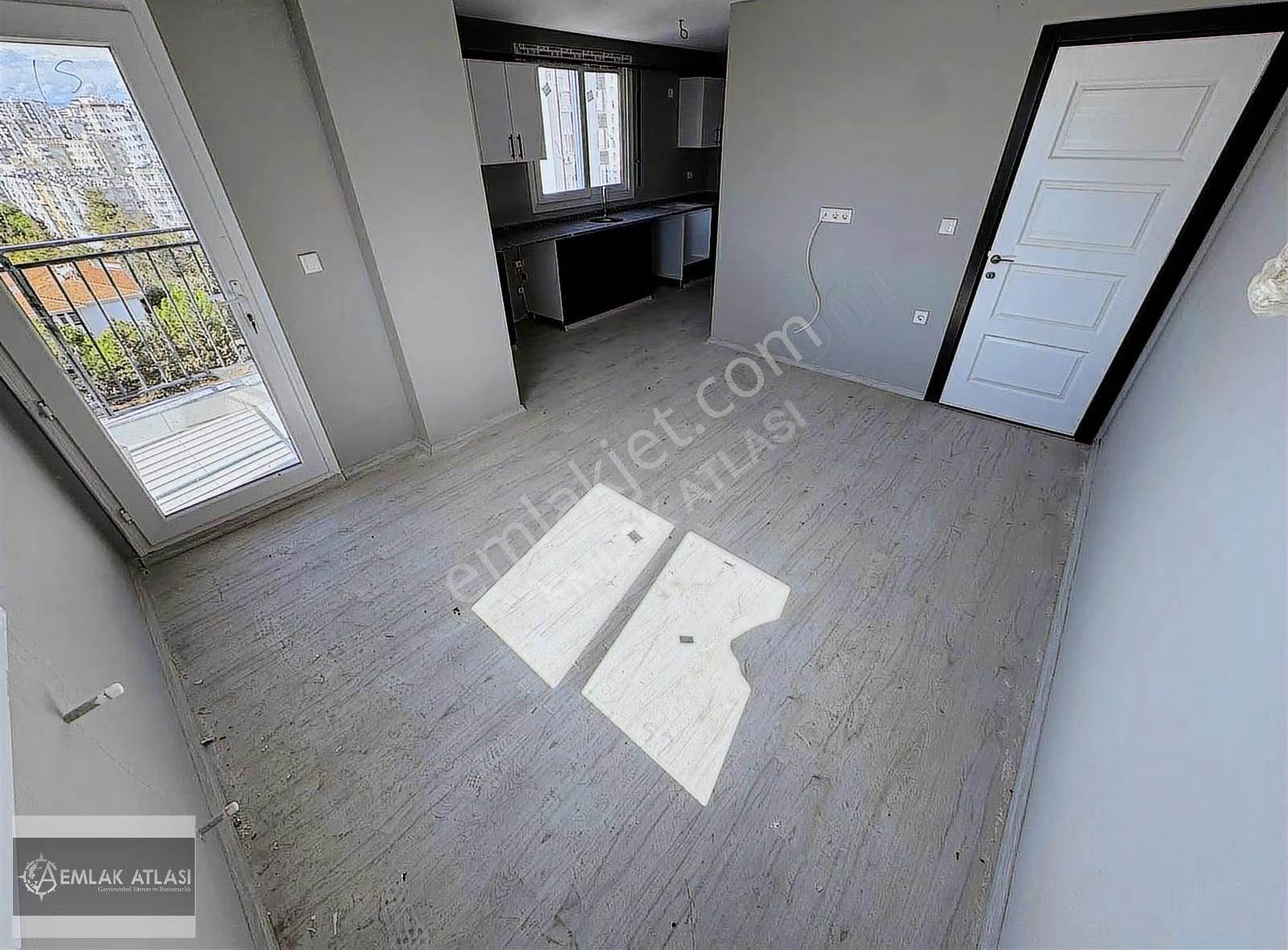 Torosda Yeni Bina Açık Mutfak Geniş Oturum 2+1 Satılık Daire - Görsel 3