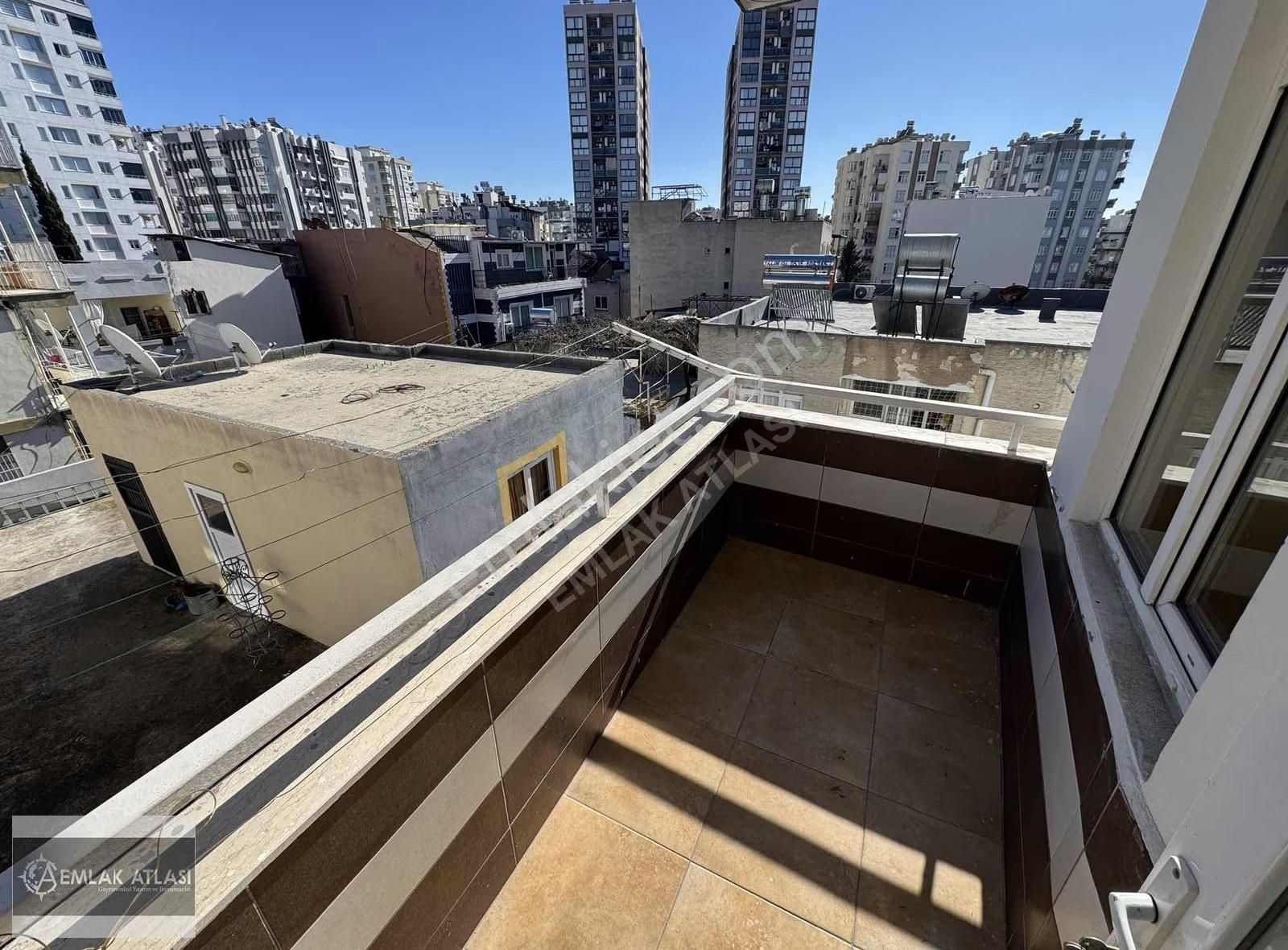 İbo Osmanda Az Katlı 3+1 Geniş Oturum Kiralık Daire - Görsel 18