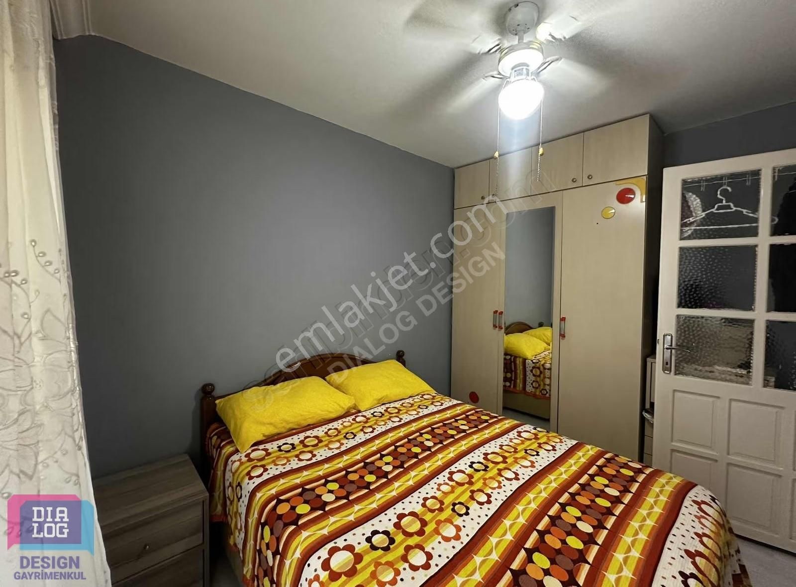 Foça Mersinaki Caddesi Üzerinde Denize 1 Dk Satılık Eşyalı 2+1 - Görsel 25