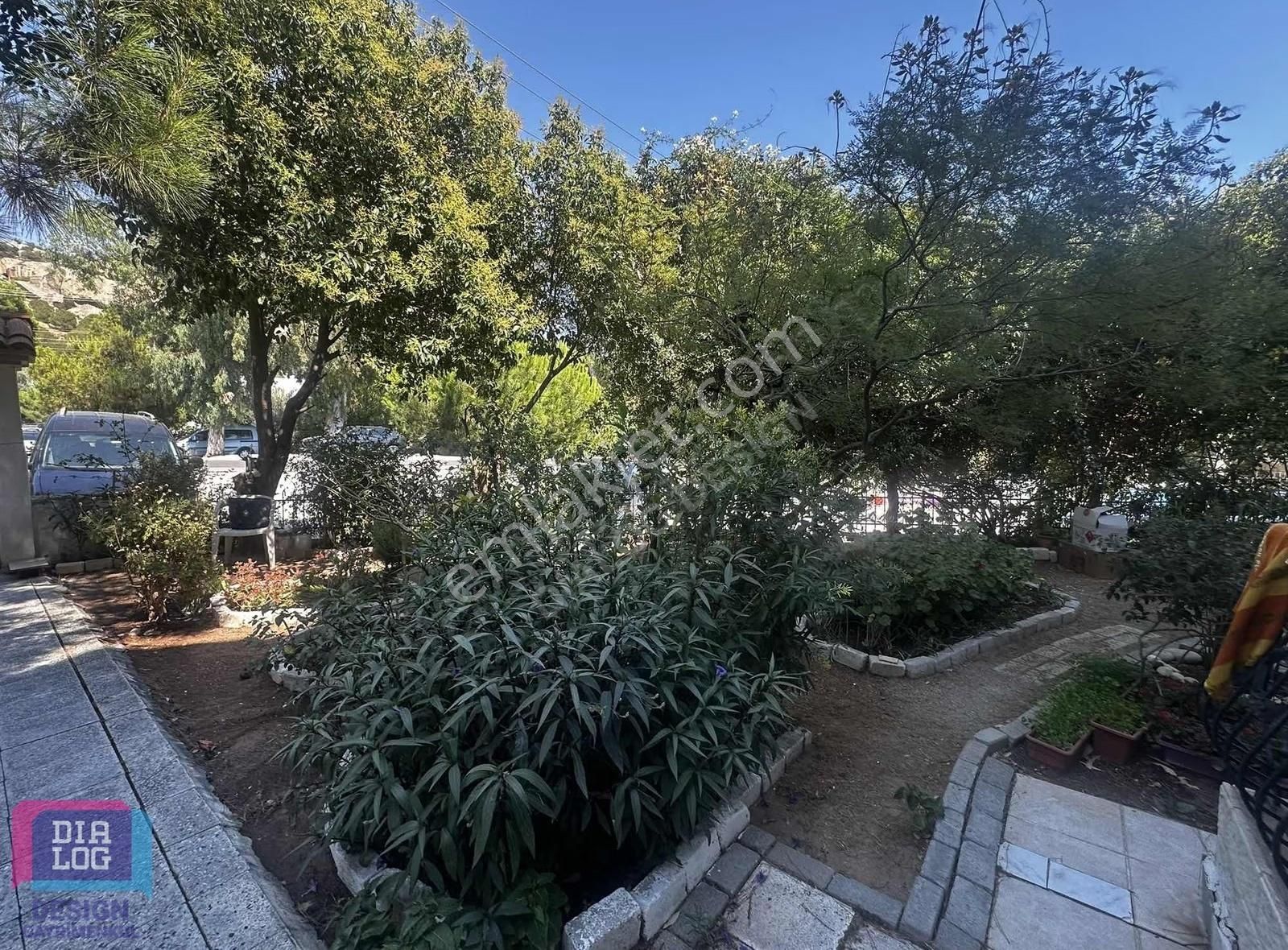 Foça Mersinaki Caddesi Üzerinde Denize 1 Dk Satılık Eşyalı 2+1 - Görsel 27