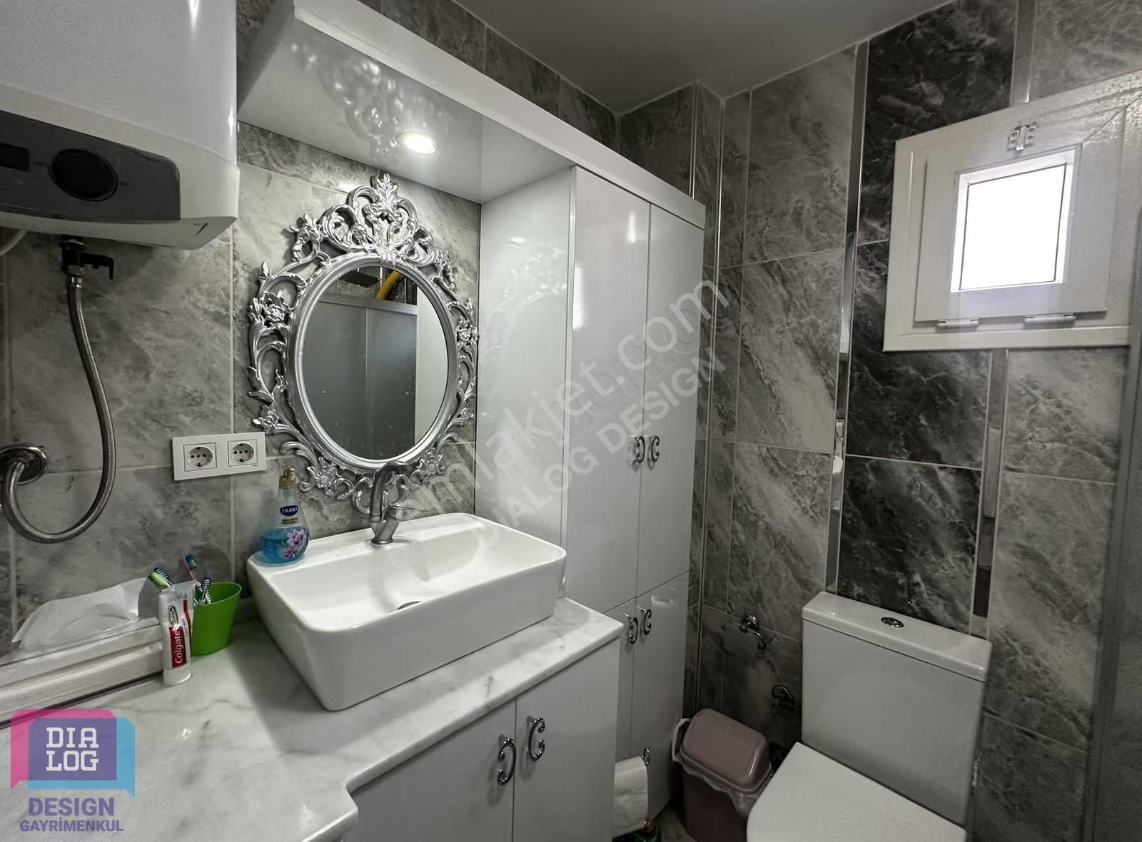 Foça Mersinaki Caddesi Üzerinde Denize 1 Dk Satılık Eşyalı 2+1 - Görsel 9