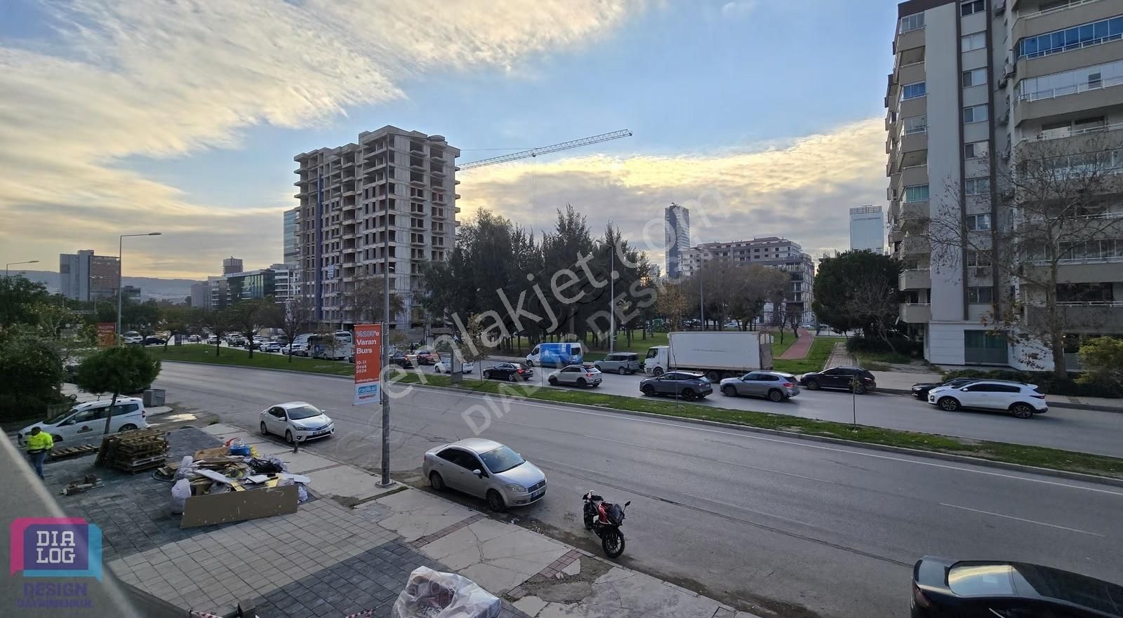 Bayraklı Merkezde Cadde Üzeri Kiralık 3+1 Lüks Daire - Görsel 6