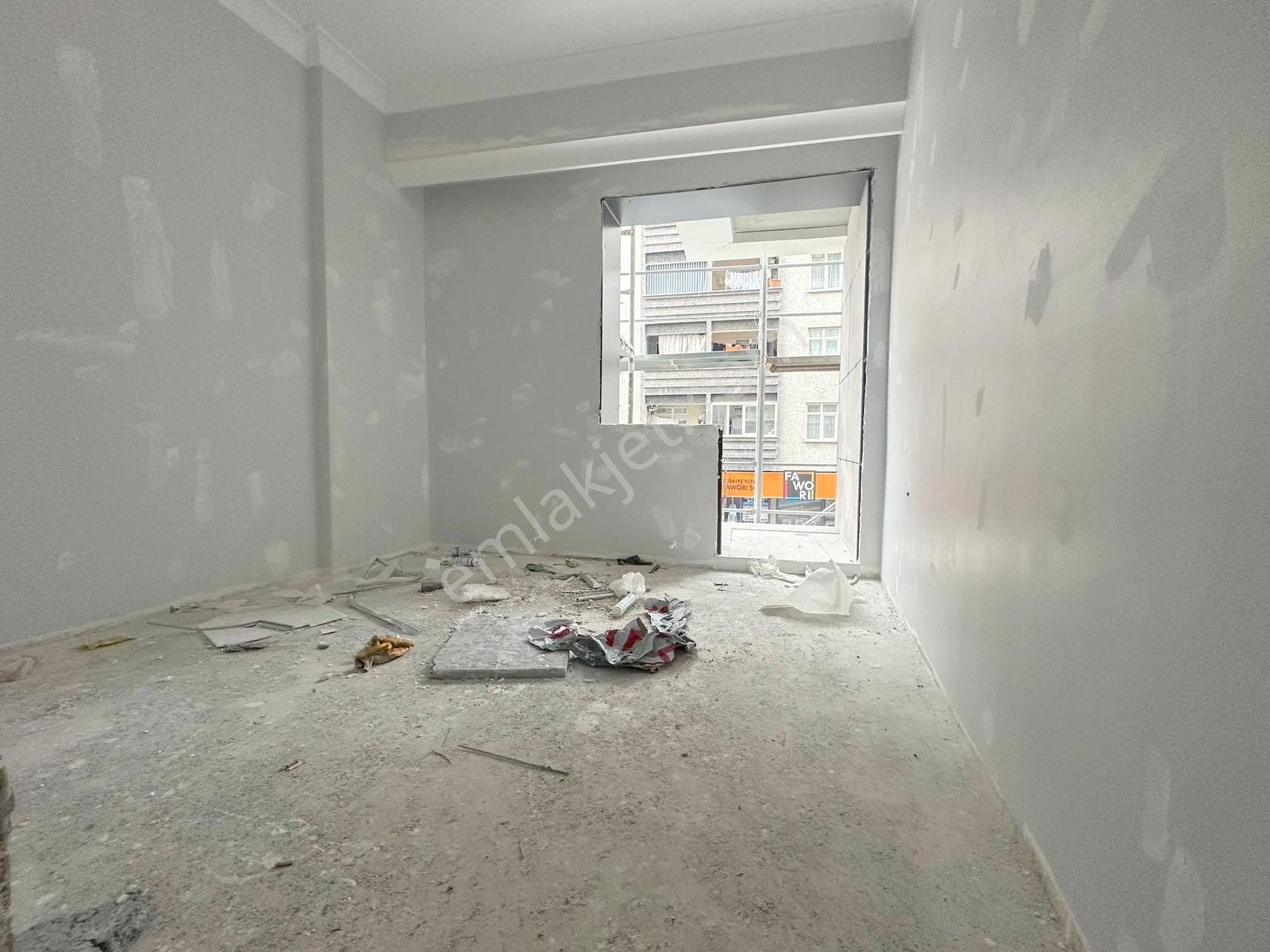 İsa Gayrimenkul Den Dereyolu Cadde Üzeri Otoparklı 2+1 7. Kat - Görsel 8