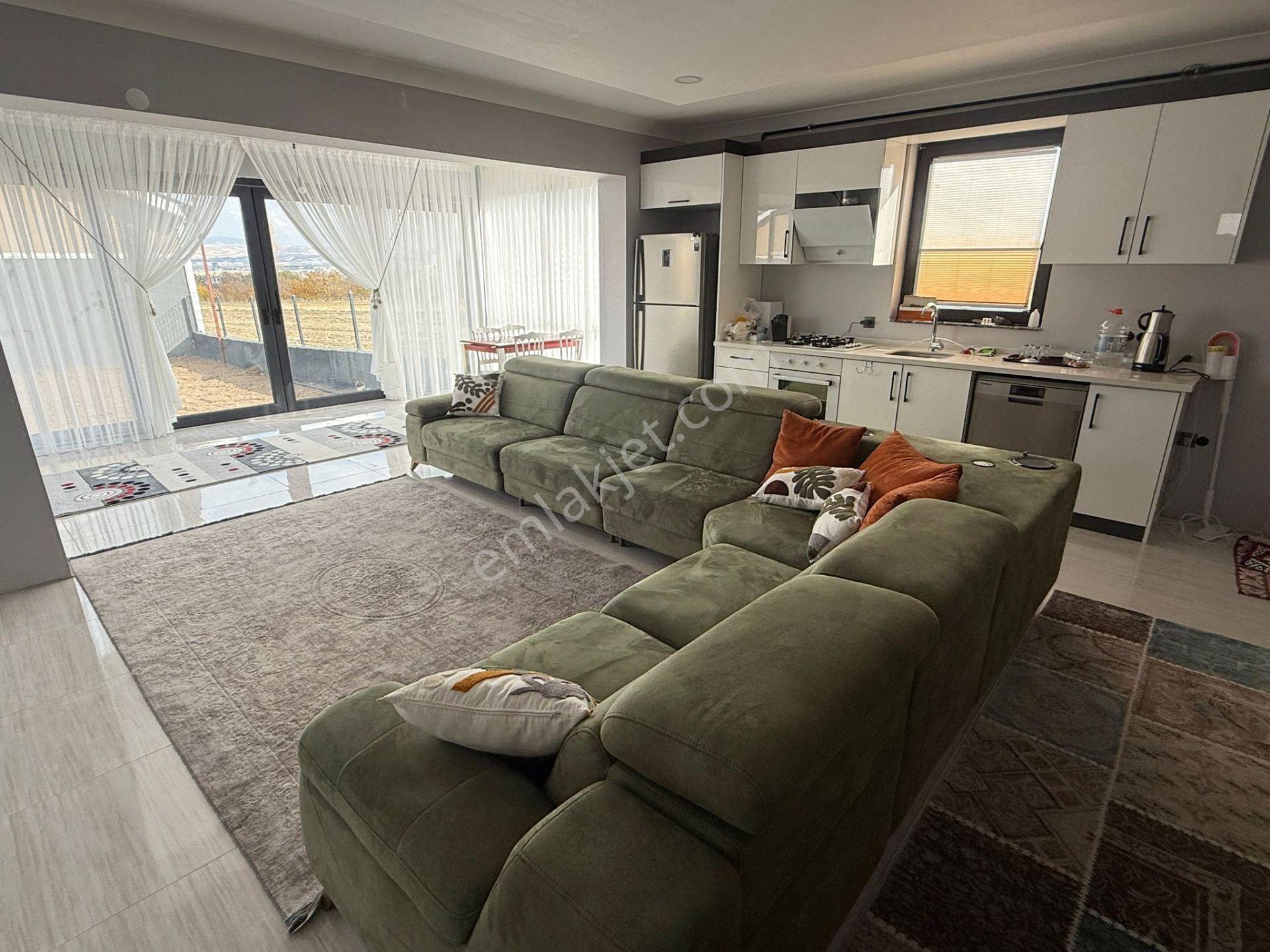 Taşcılar'dan Oturuma Hazır Lüx Tasarımlı Villa - Görsel 23