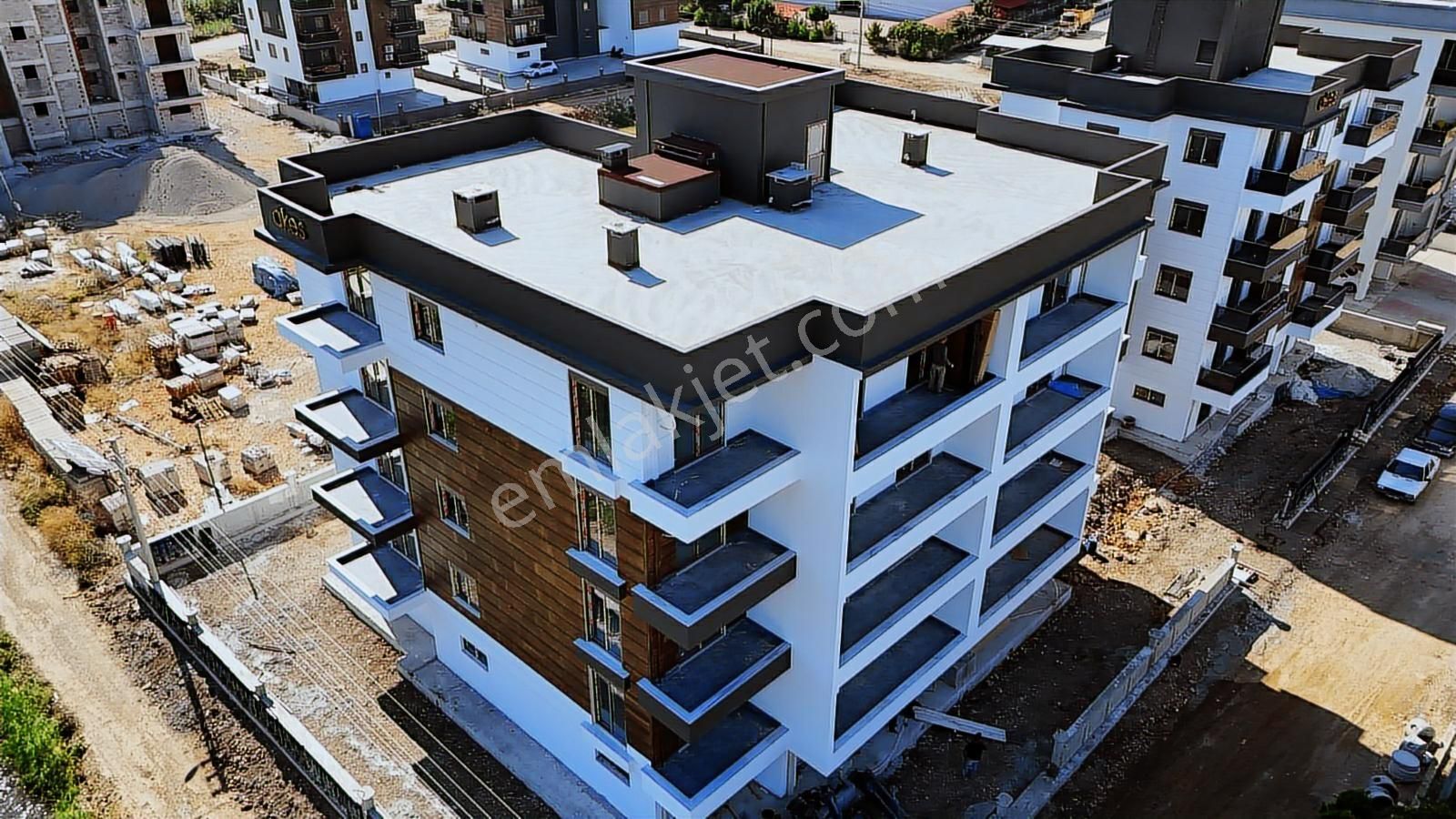 07 Truva Emlaktan Finike Kum Mahellesinde 1+1 Satılık Lüks Konut - Görsel 2